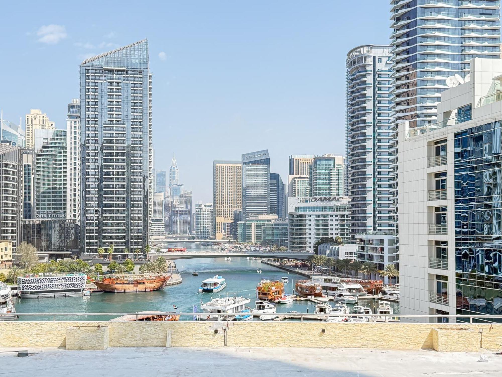 Marina View Haven - Luxurious 3-bedroom In Dec Towers *