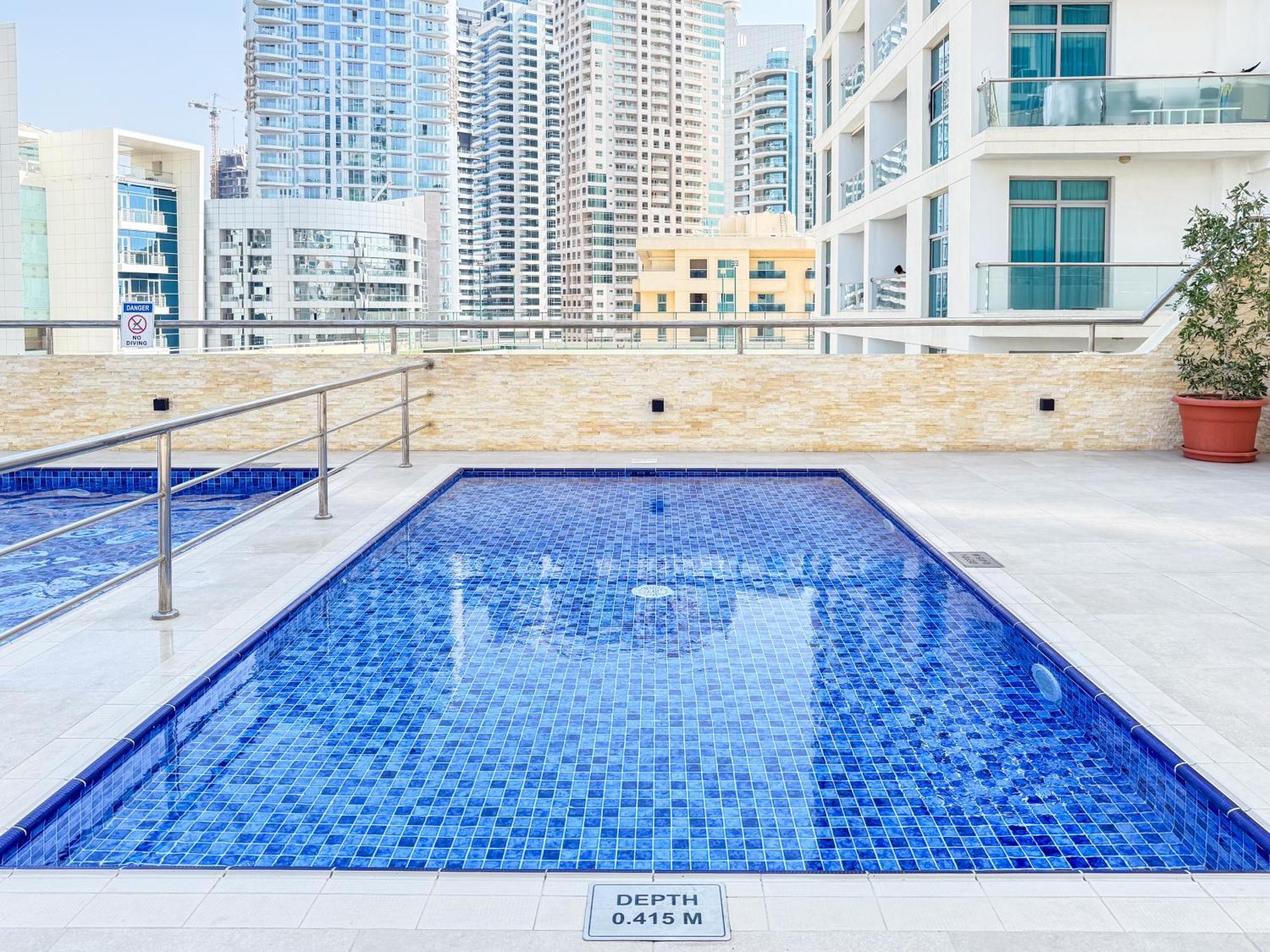 Marina View Haven - Luxurious 3-bedroom In Dec Towers *
