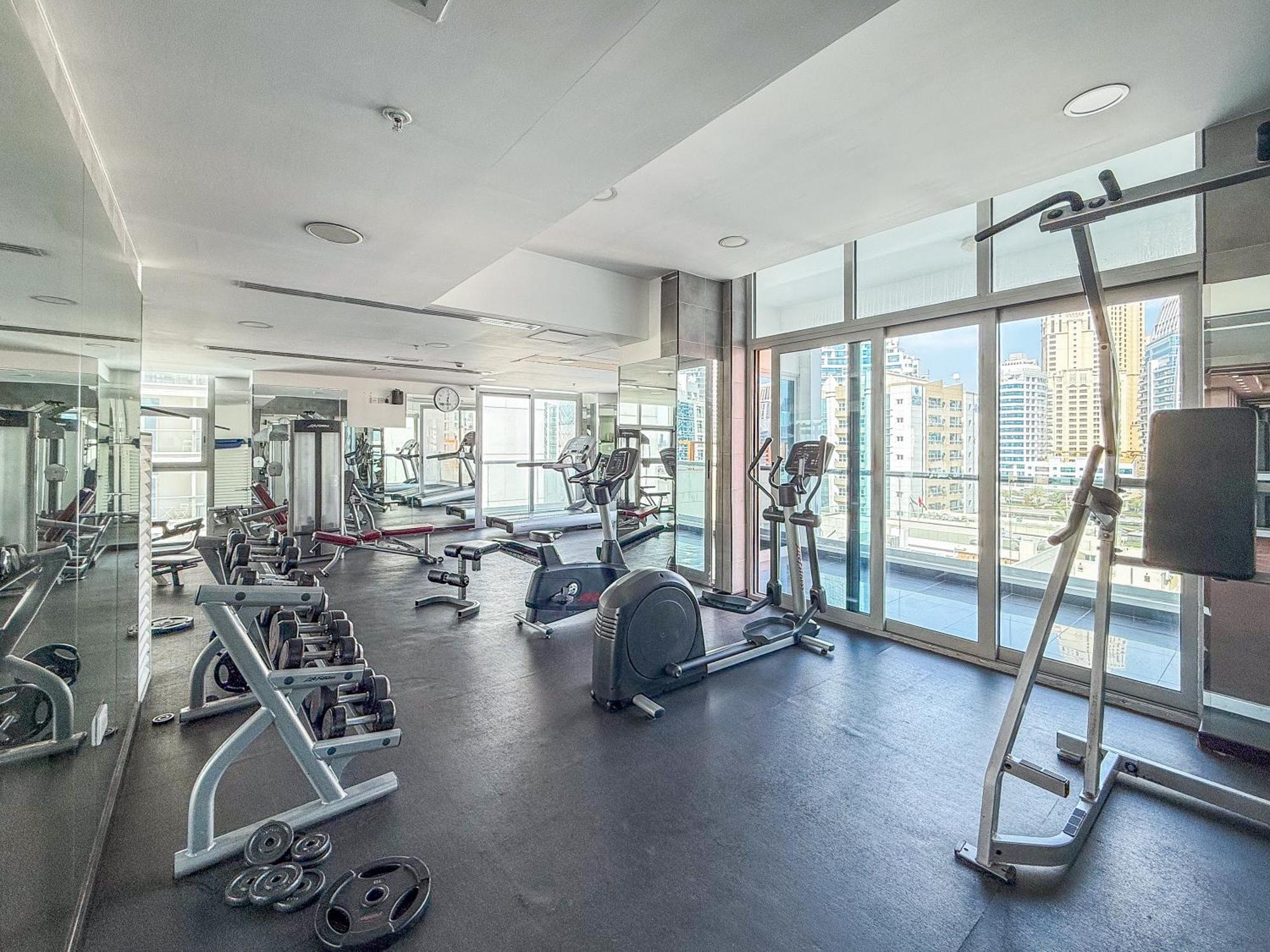 Apartment Marina View Haven - Luxurious 3-bedroom In Dec Towers Dubai