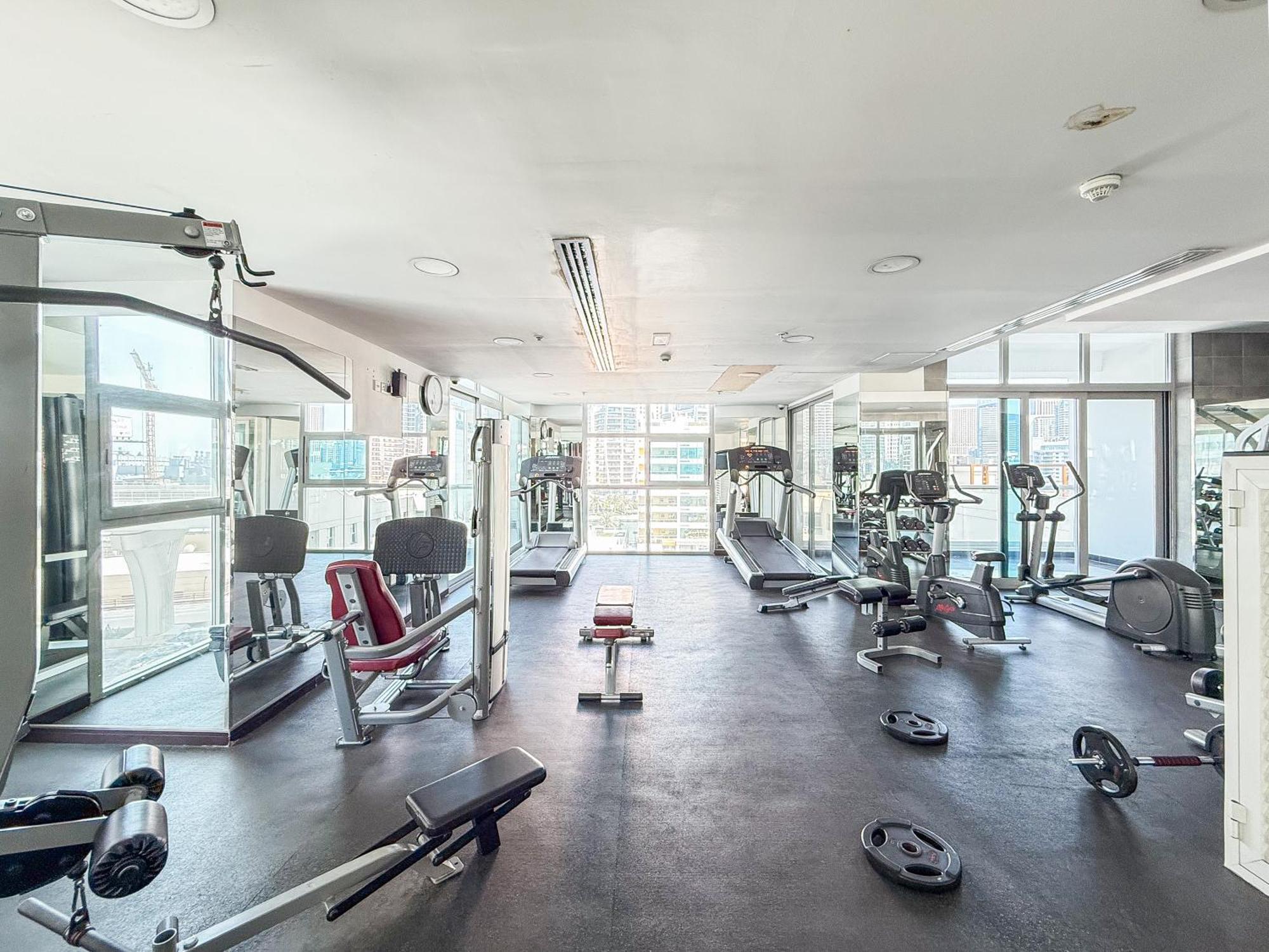 Marina View Haven - Luxurious 3-bedroom In Dec Towers
