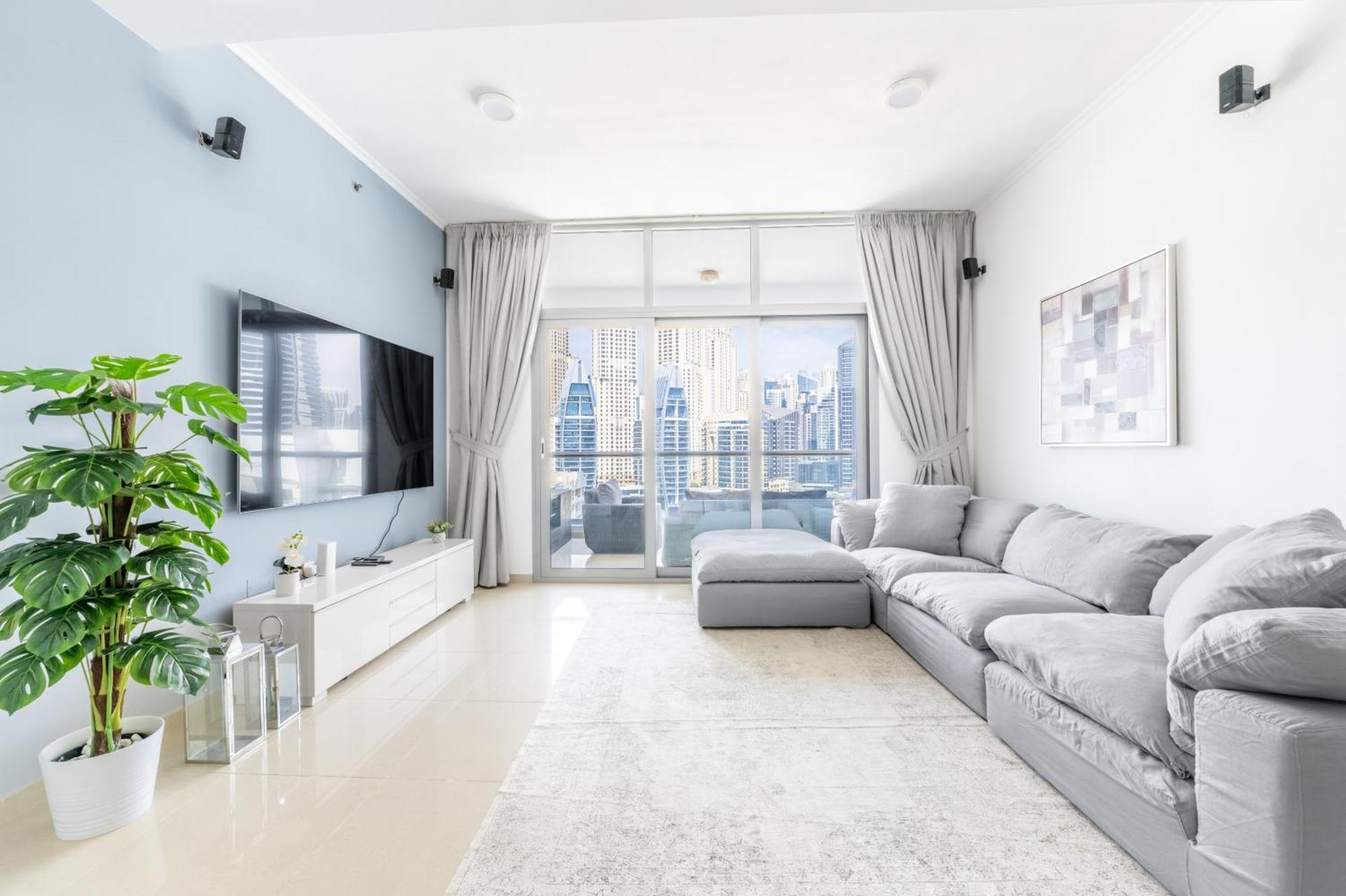 Marina View Haven - Luxurious 3-bedroom In Dec Towers