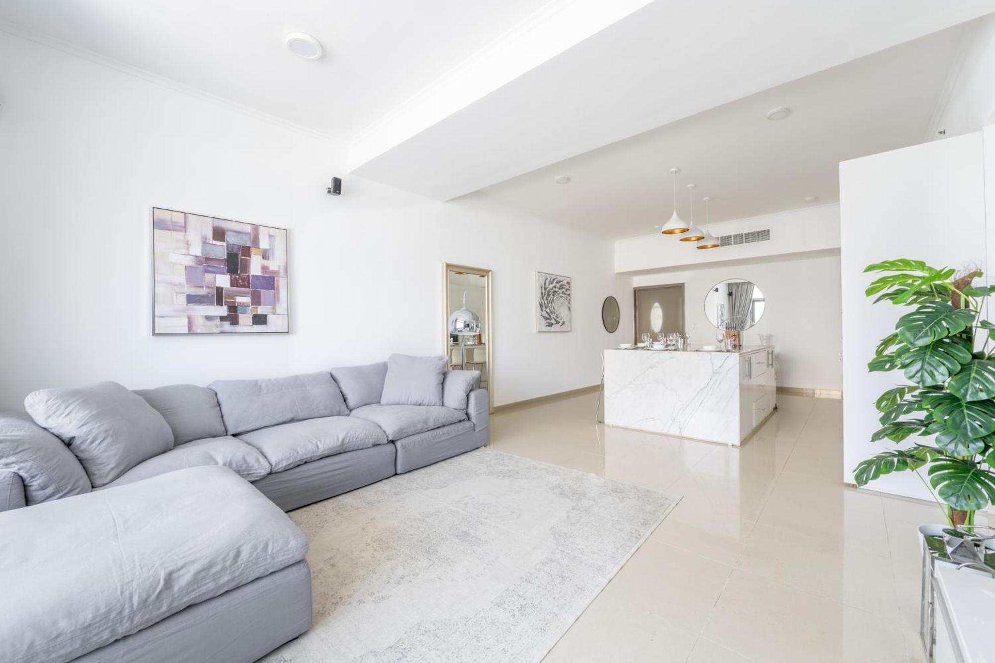 Marina View Haven - Luxurious 3-bedroom In Dec Towers