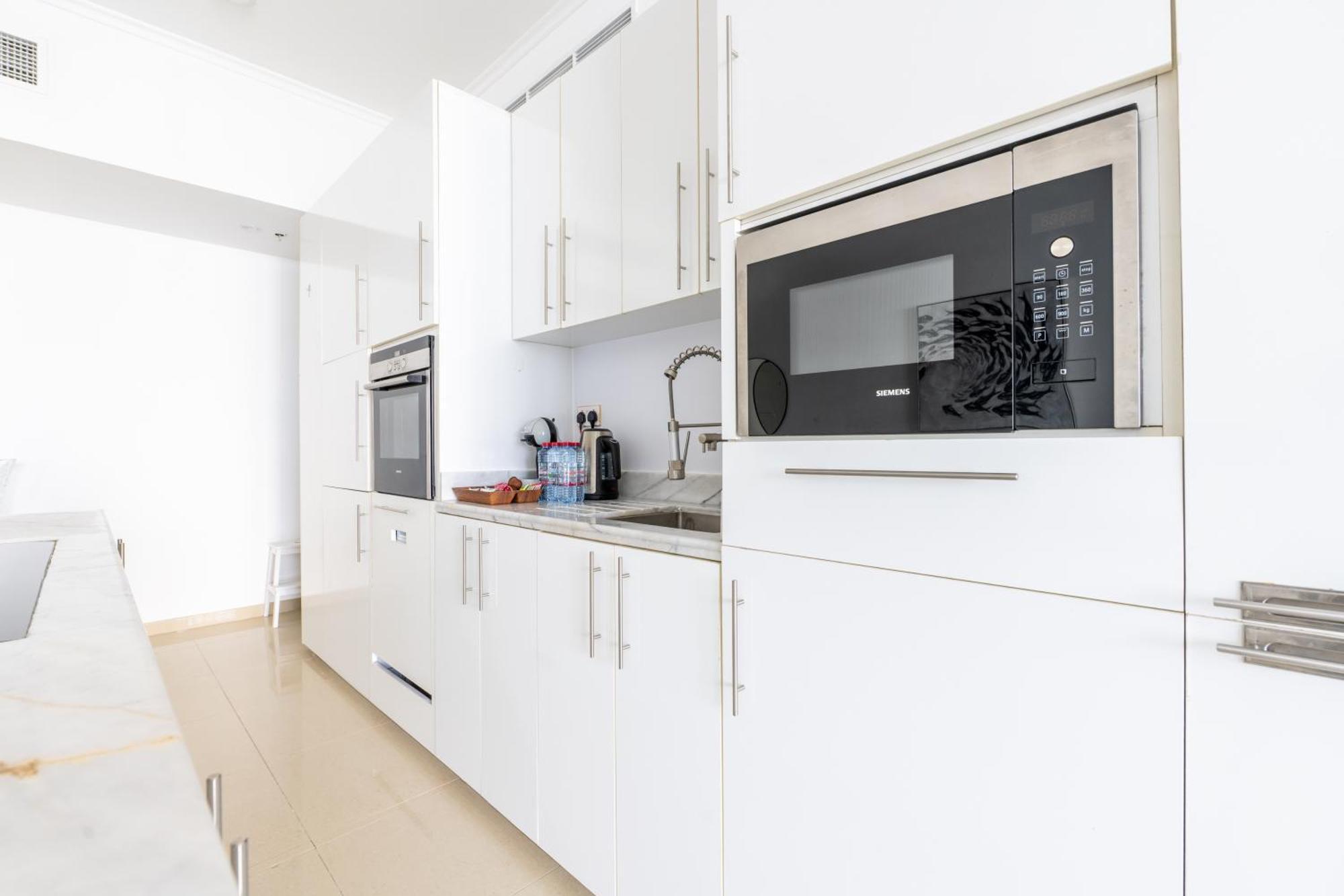 Marina View Haven - Luxurious 3-bedroom In Dec Towers * Dubai