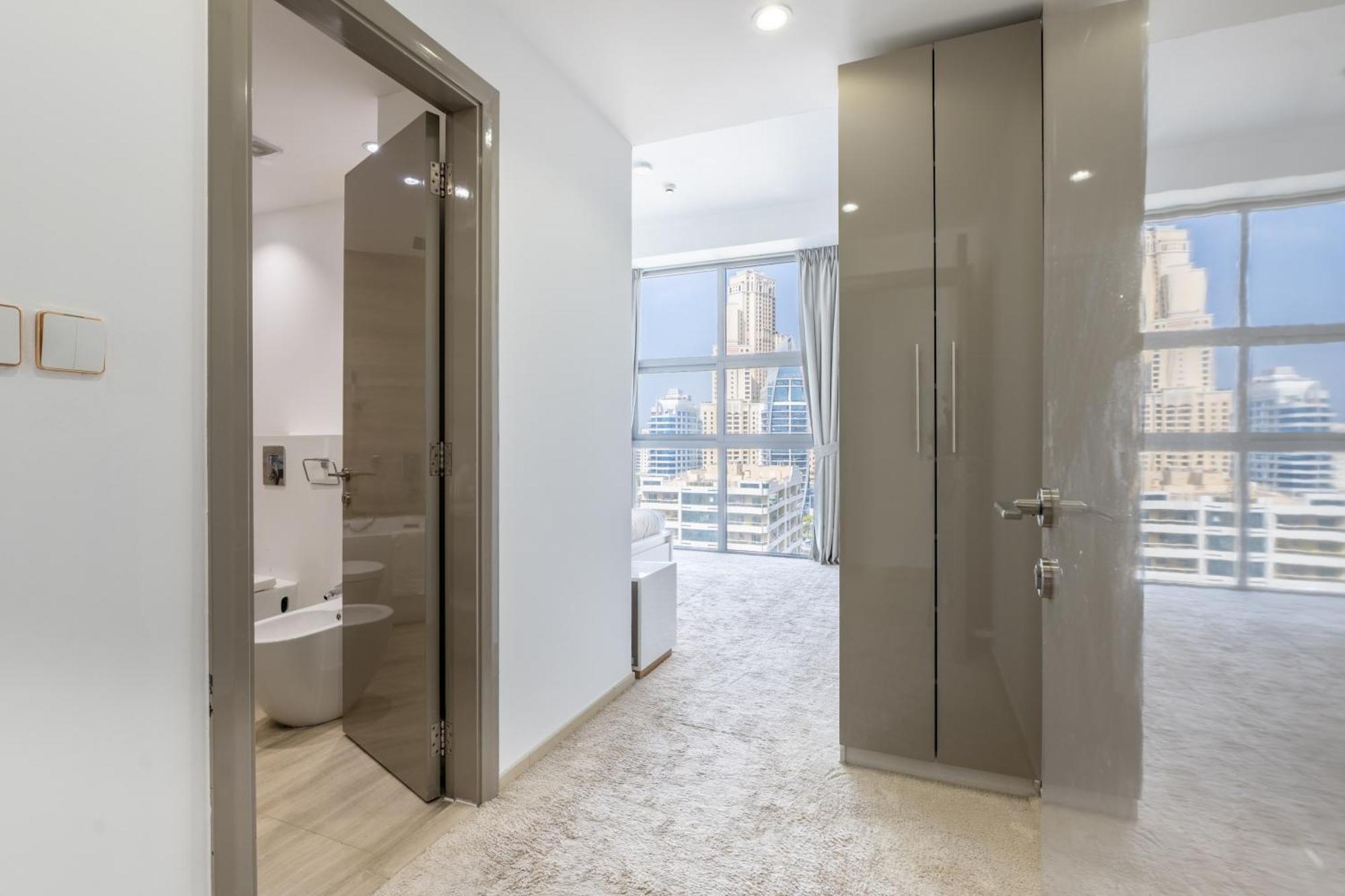 Marina View Haven - Luxurious 3-bedroom In Dec Towers *