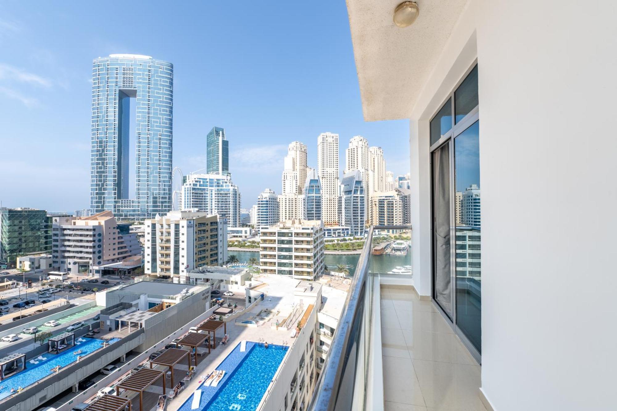 Apartment Marina View Haven - Luxurious 3-bedroom In Dec Towers Dubai