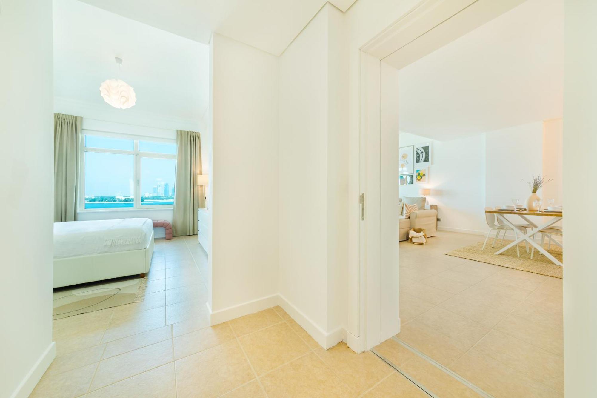Apartment Shoreline Beachfront Apartment With Full Sea View And Pool Palm Jumeirah *