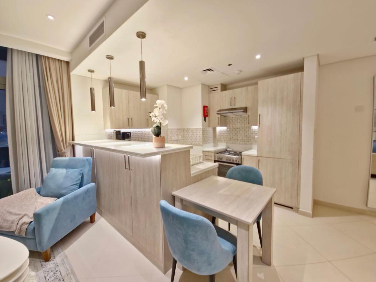 Apartment The Palm Hideaway Chic With Rooftop Vibes Managed By Sunnyhomes *
