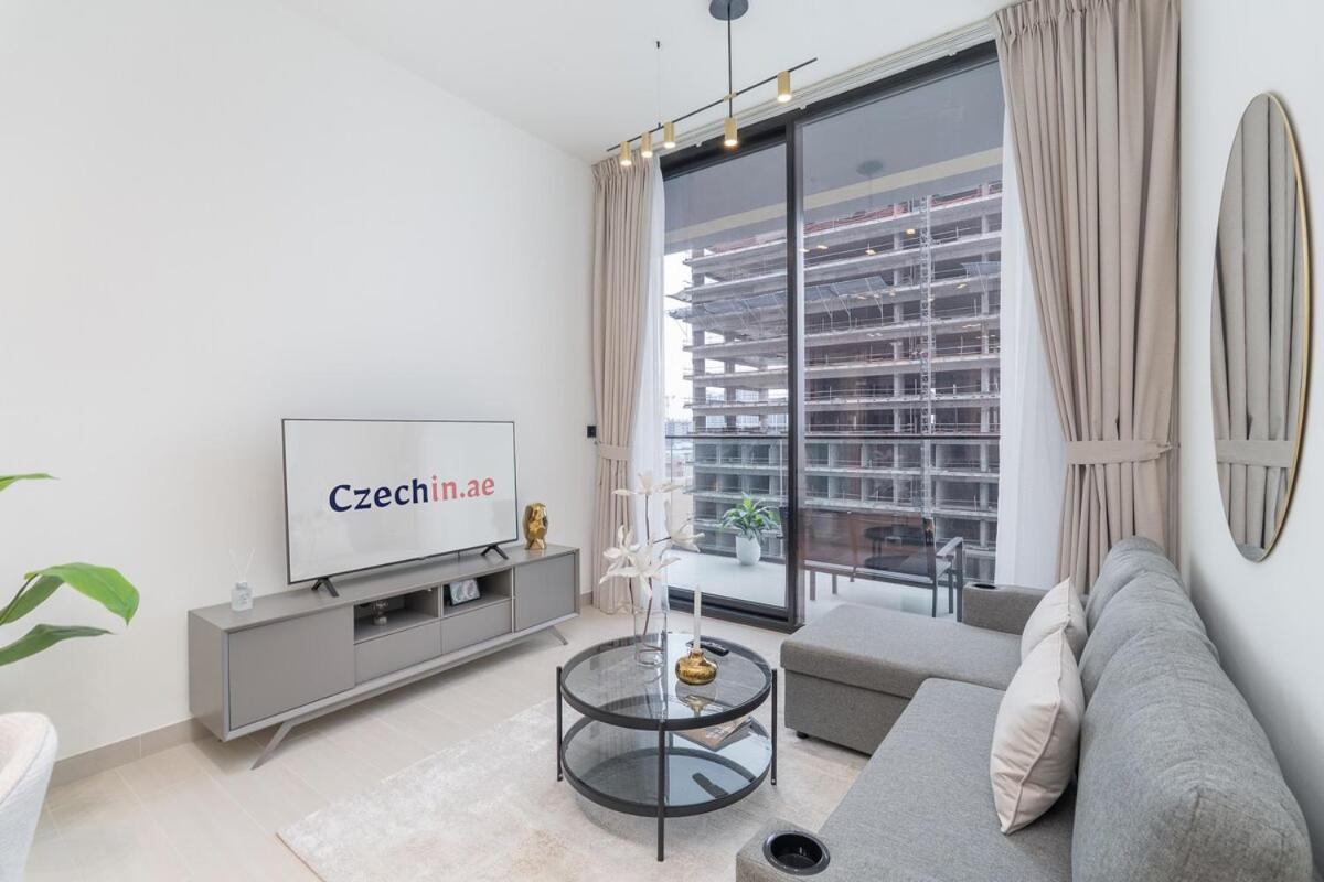 Stylish 1bhk By Czechin Pool & Gym Prime Jvc *