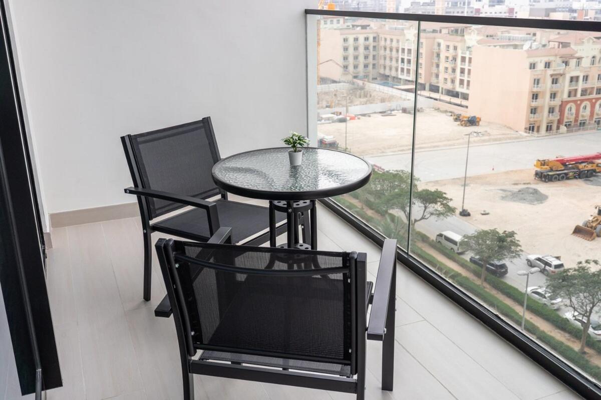 Apartment Stylish 1bhk By Czechin Pool & Gym Prime Jvc