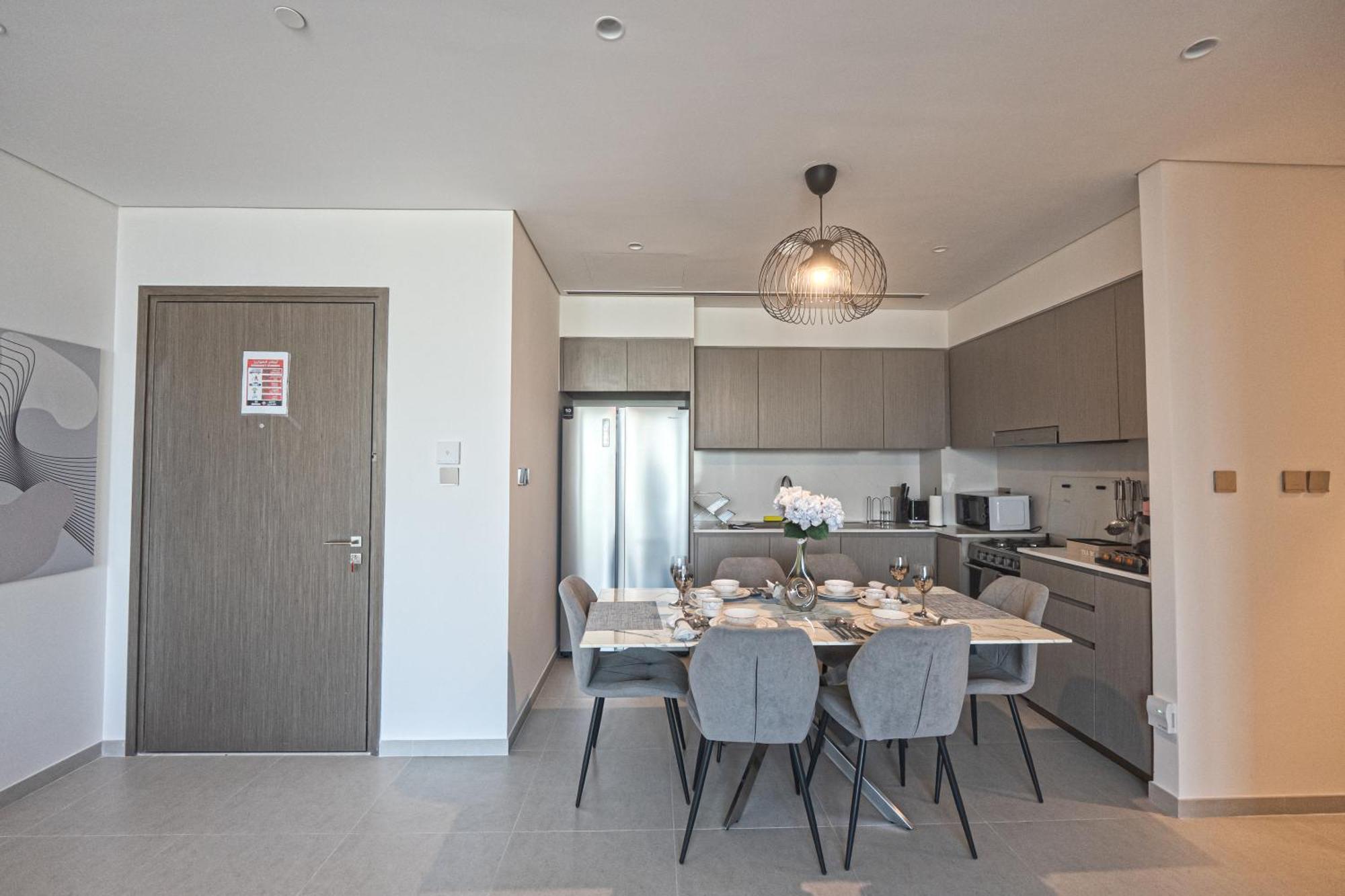 Daire Venetian - Chill In 2br Insane Burj Views & Luxe Massage Chair *