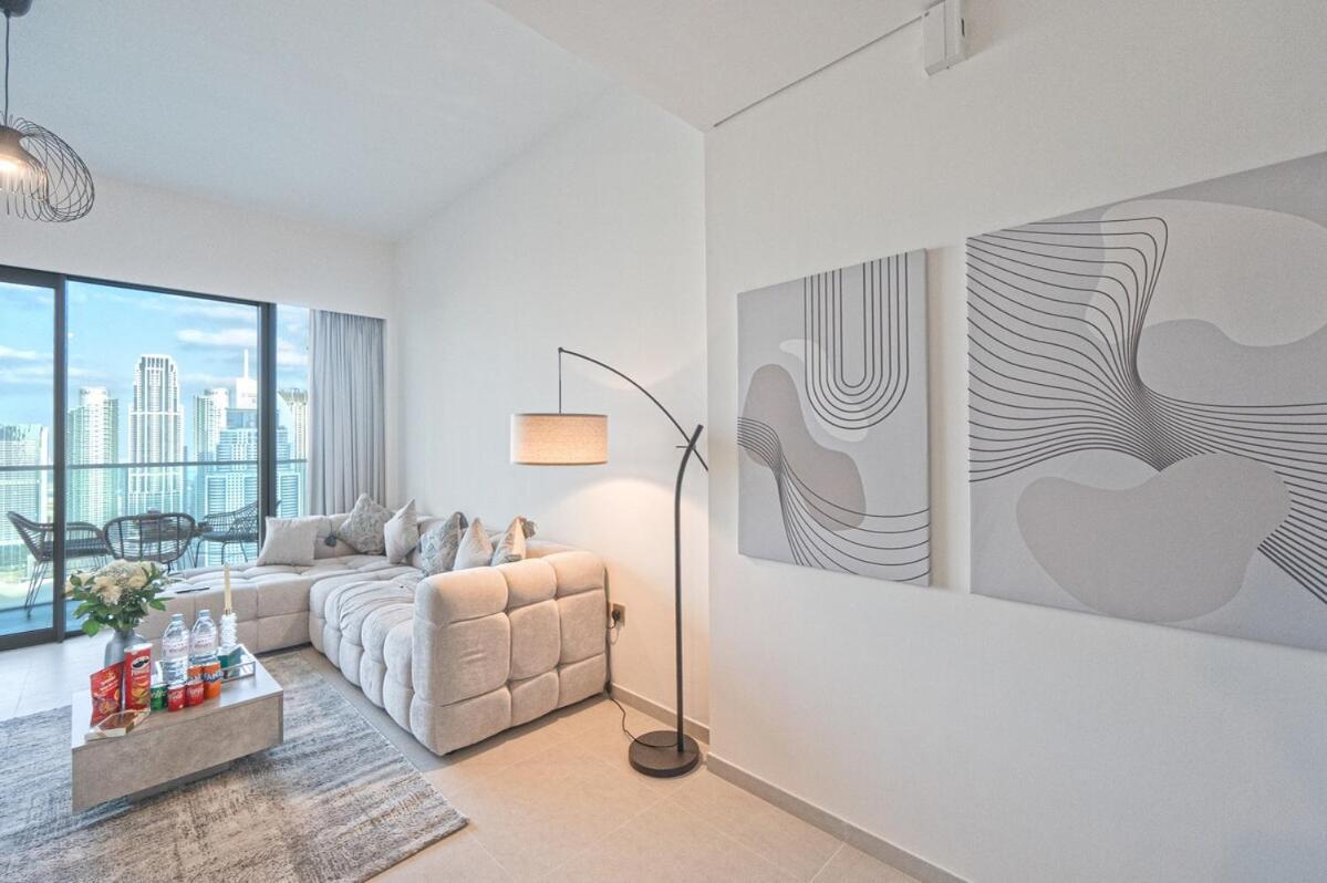 Venetian - Chill In 2br Insane Burj Views & Luxe Massage Chair Daire Dubai