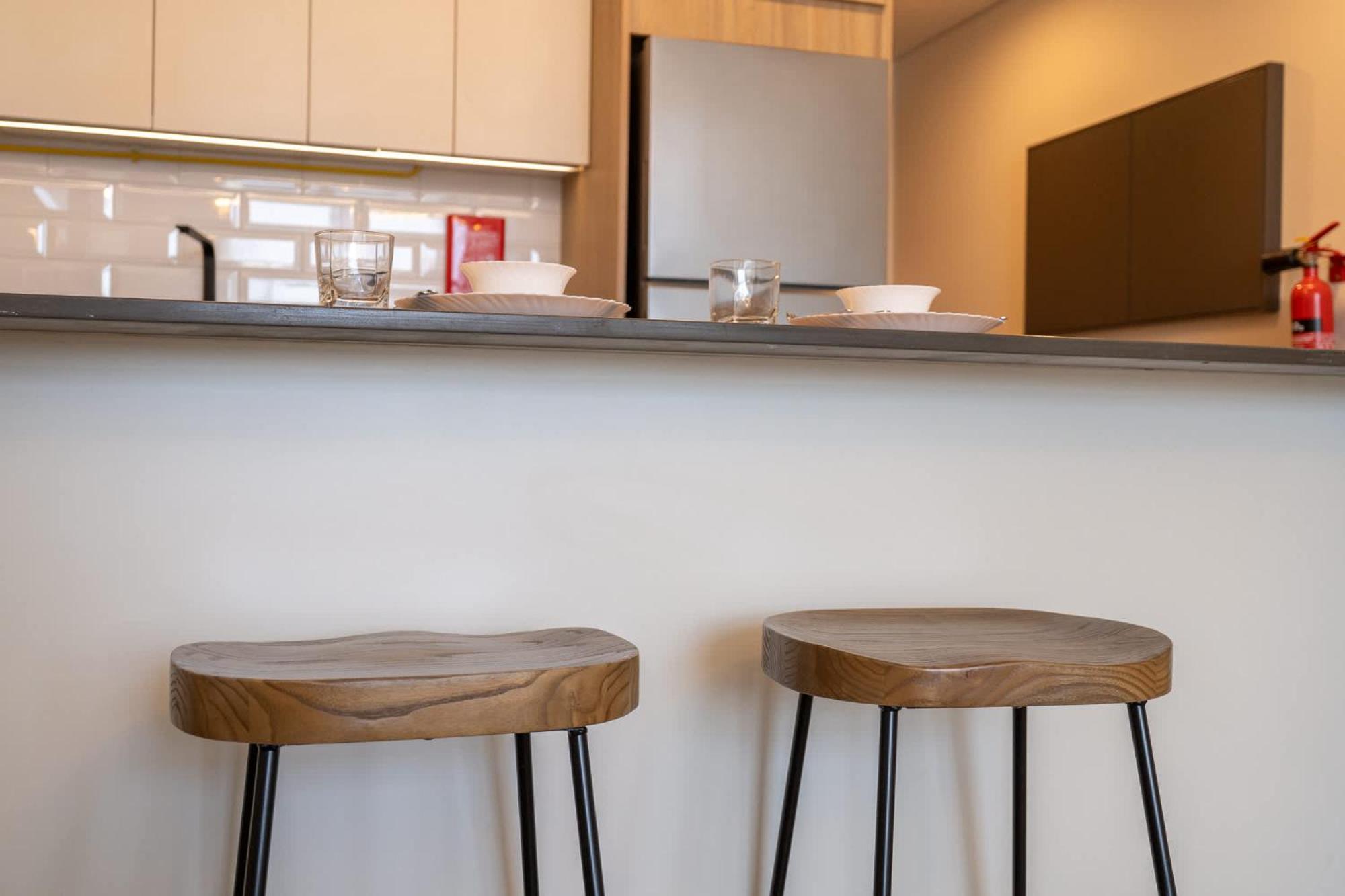 Mesmerizing Located In The Center Of Jvc Daire