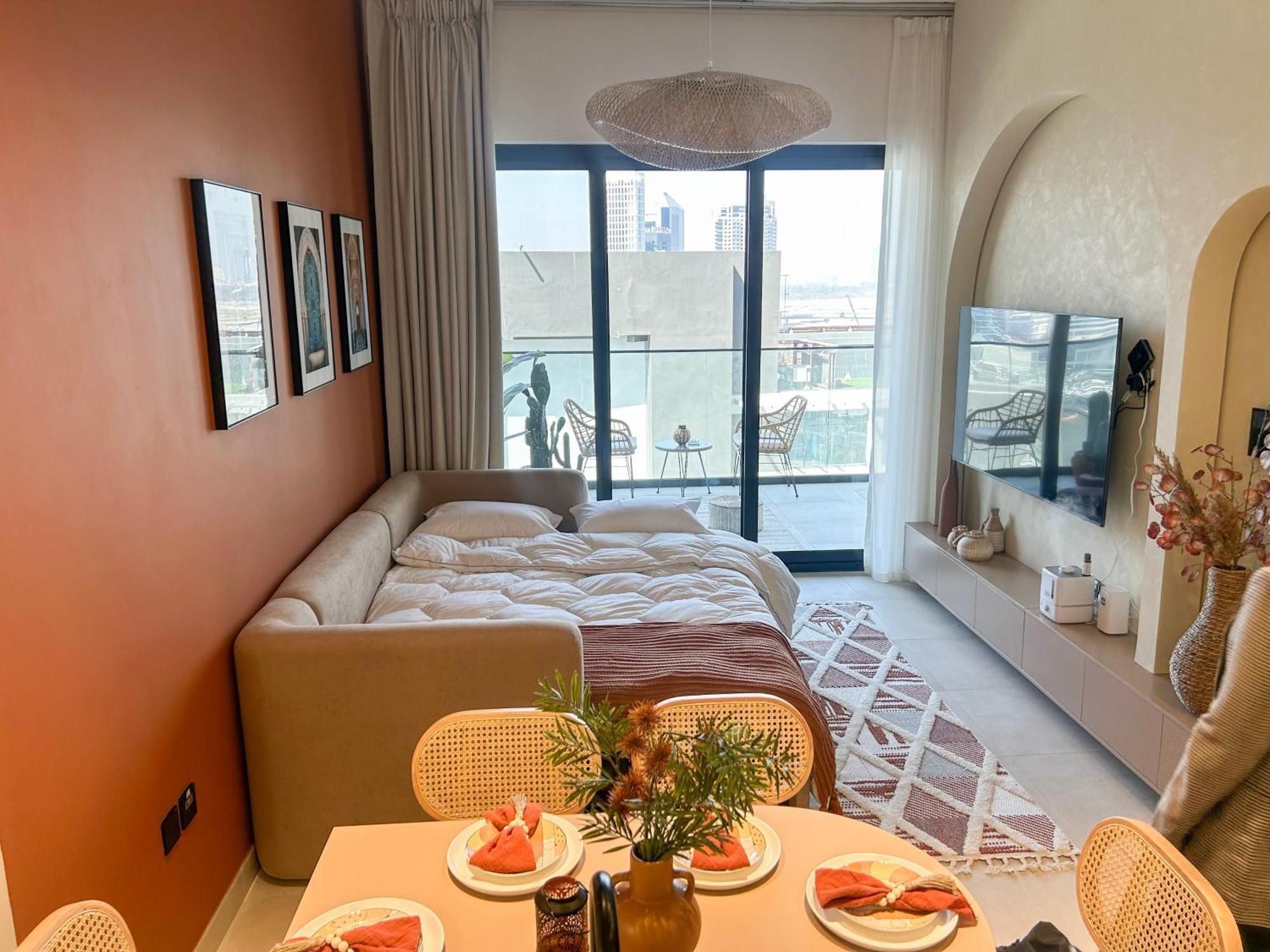 Apartment Luxurious One Bed Near Mall With Burj And Canal View