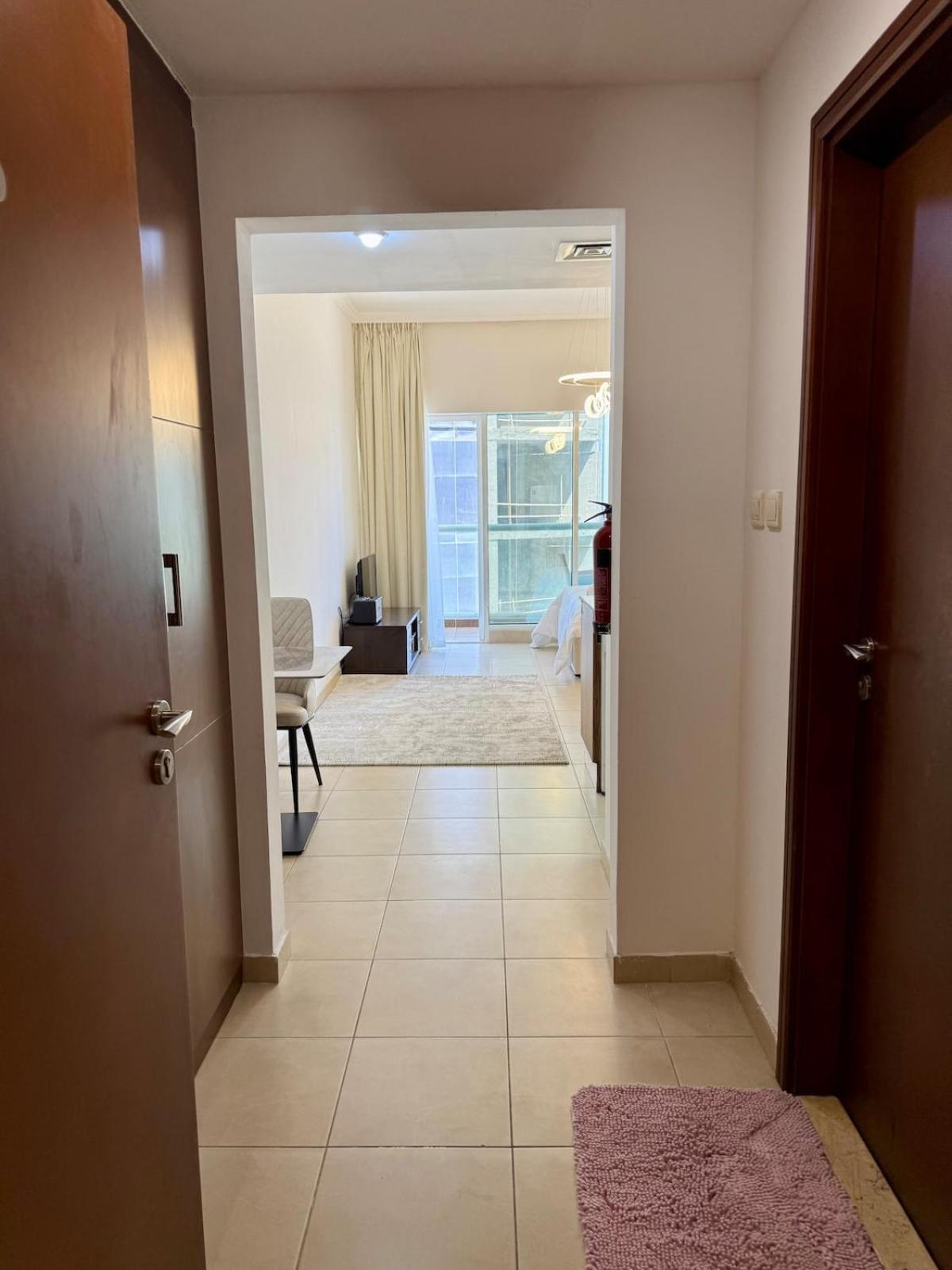 Luxury 1br Downtown View Near Mall * Dubai