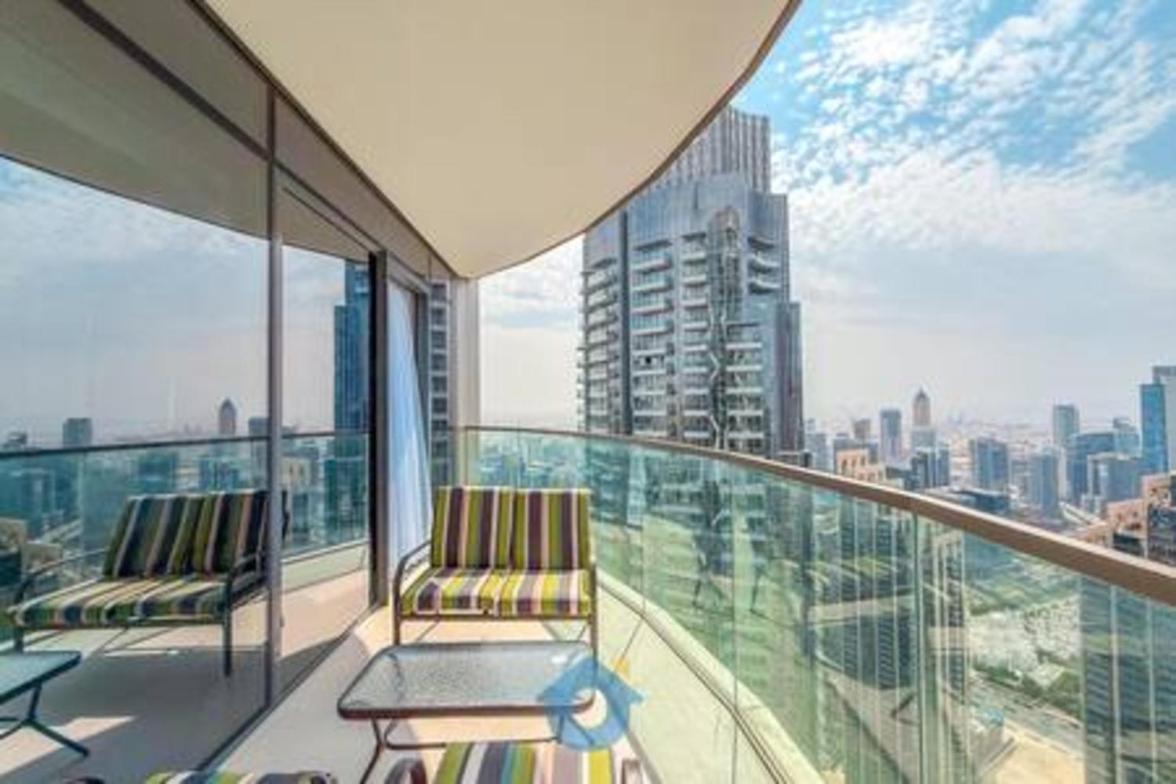 Likehome - Sky-High Two Bedroom Apartment In Downtown Dubai