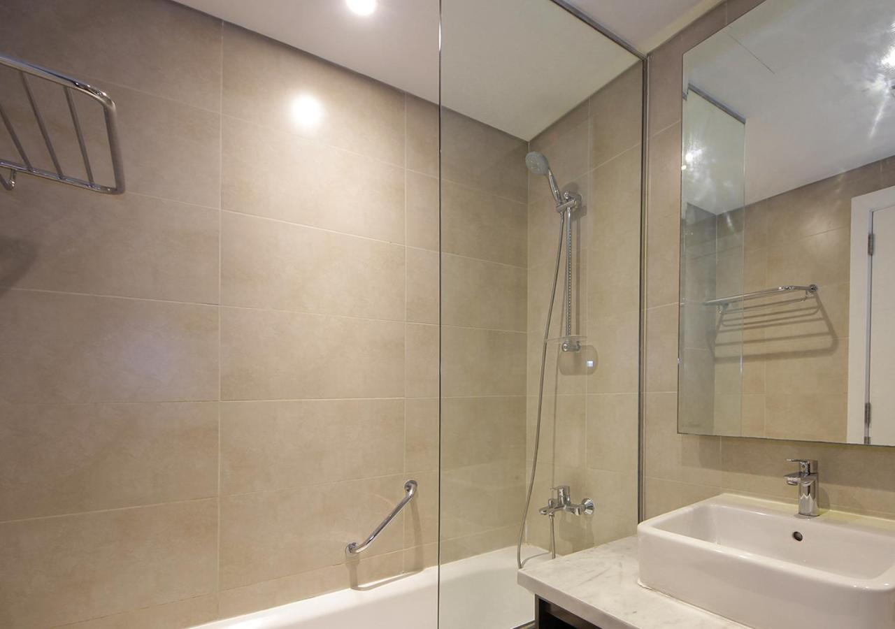 Stunning Pool View Damac Prive, Business Bay Daire