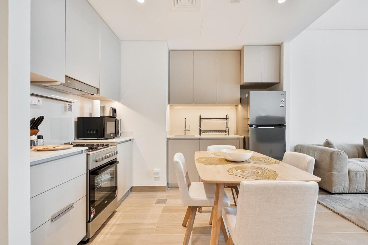 Apartment Elegant 1br With Pool, Gym Access And Kid's Play Area Dubai