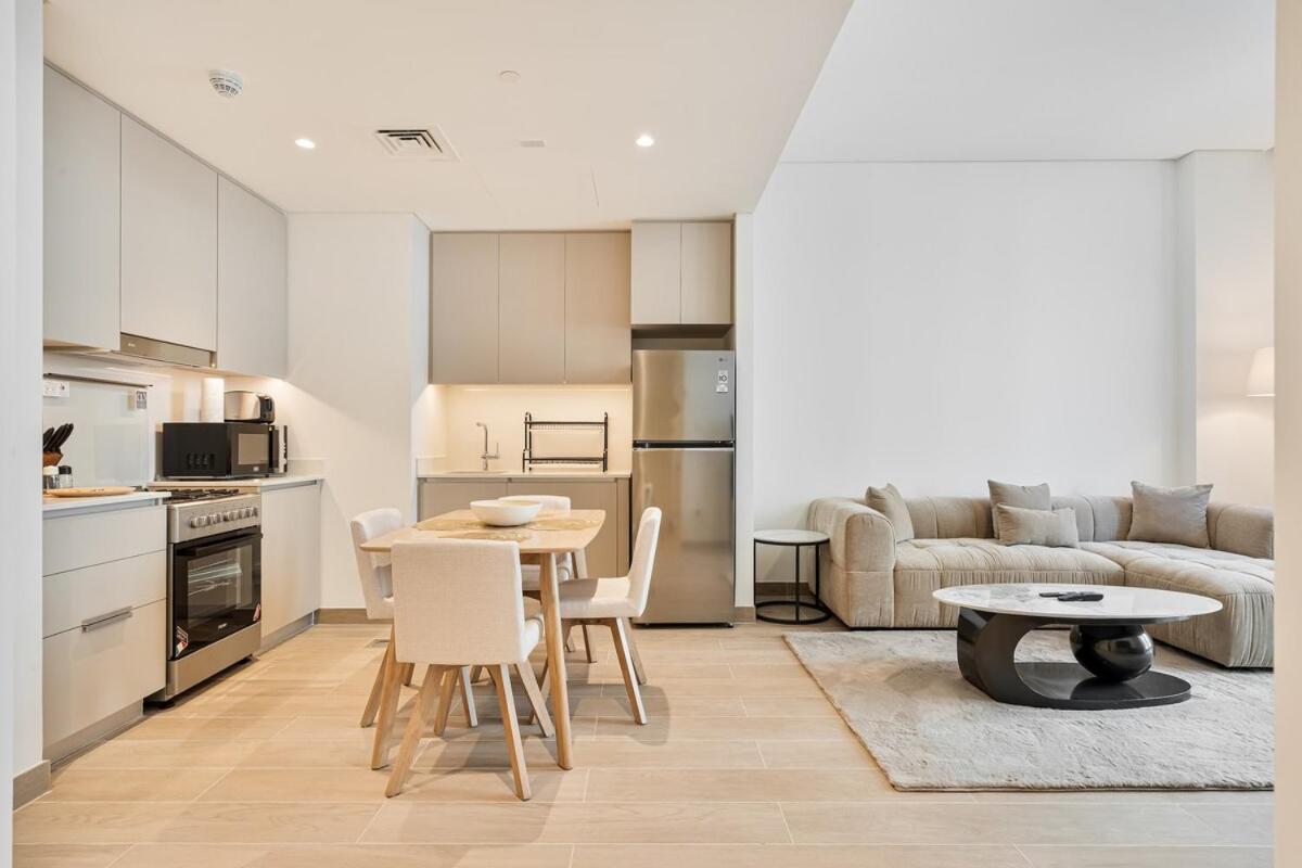 Elegant 1br With Pool, Gym Access And Kid's Play Area * Dubai