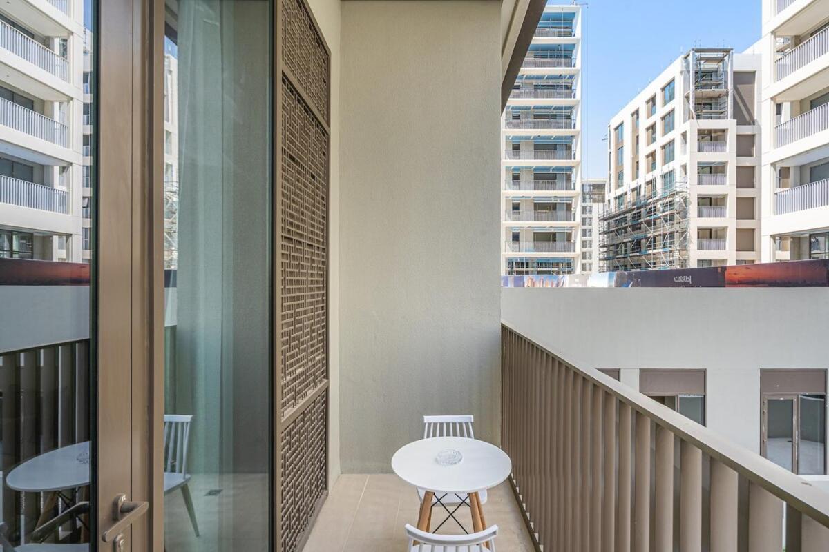Apartment Elegant 1br With Pool, Gym Access And Kid's Play Area Dubai