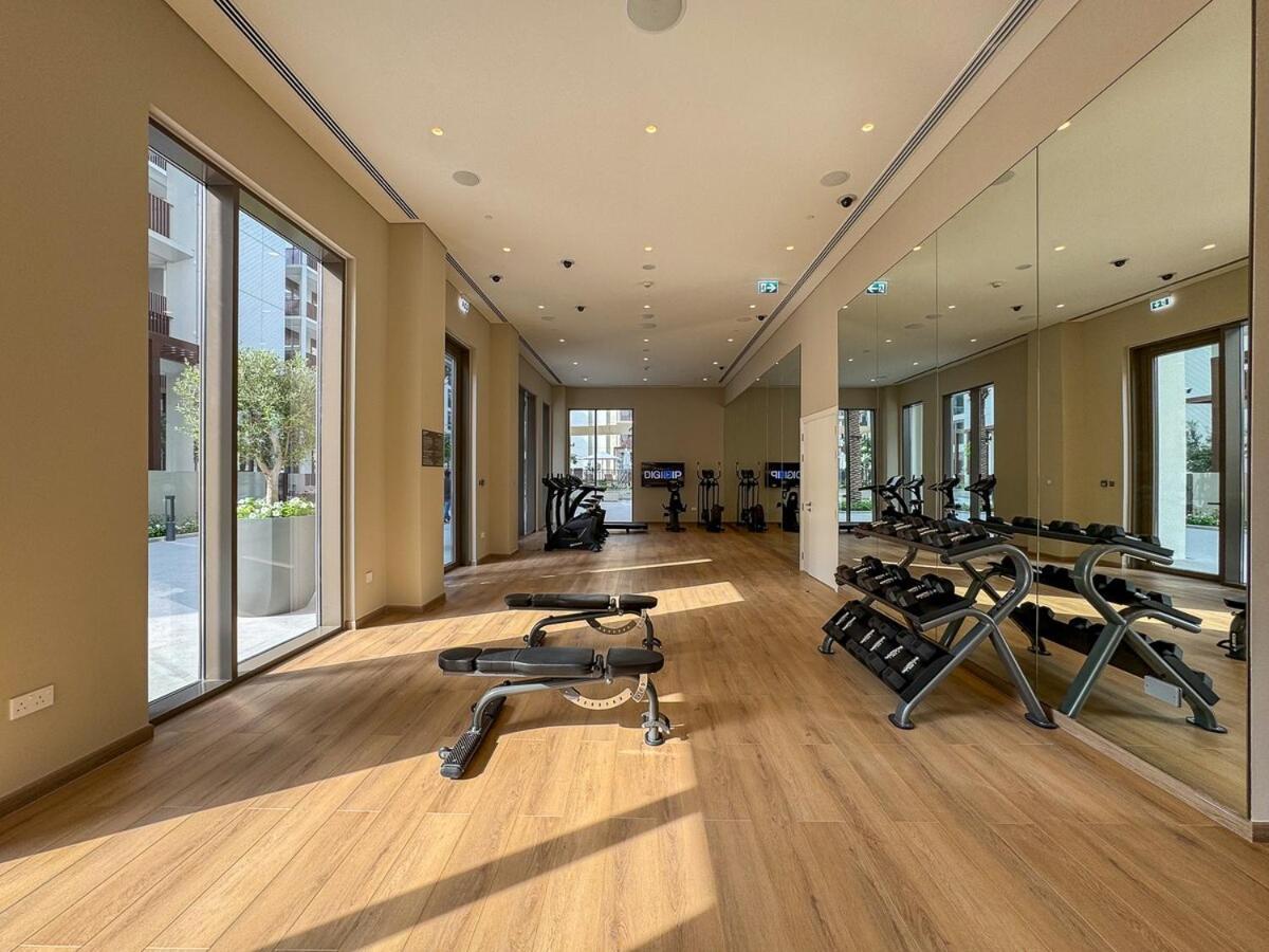 Elegant 1br With Pool, Gym Access And Kid's Play Area Apartment *