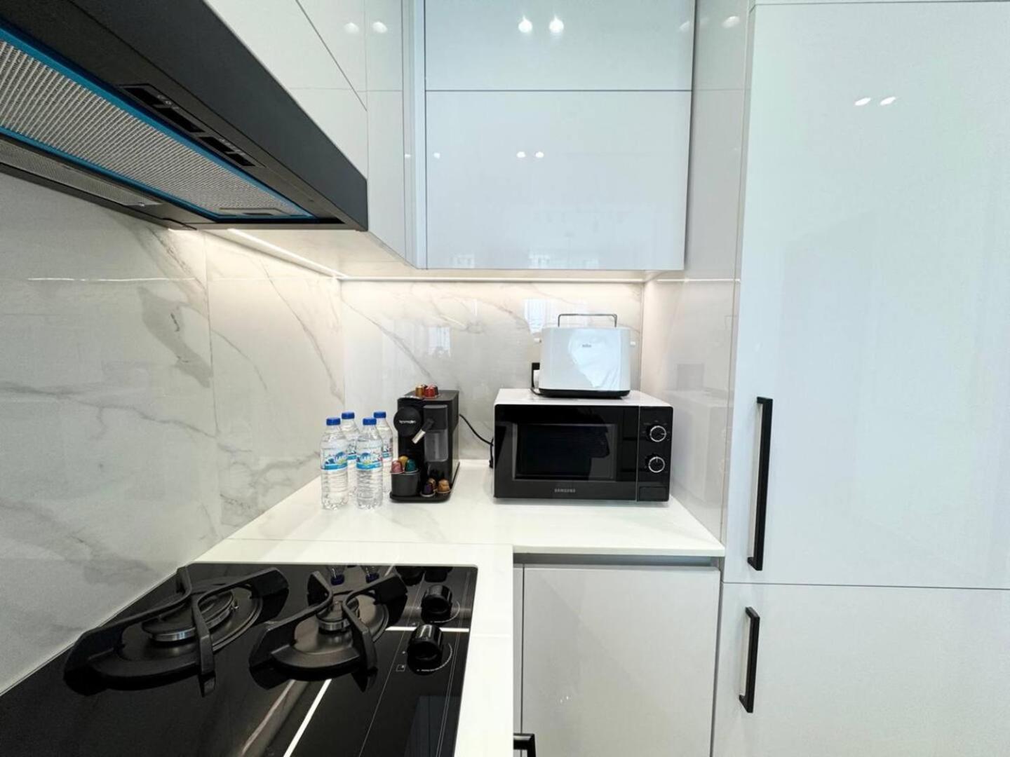 Dreamy & Cozy 1br In Jvc With Balcony Daire