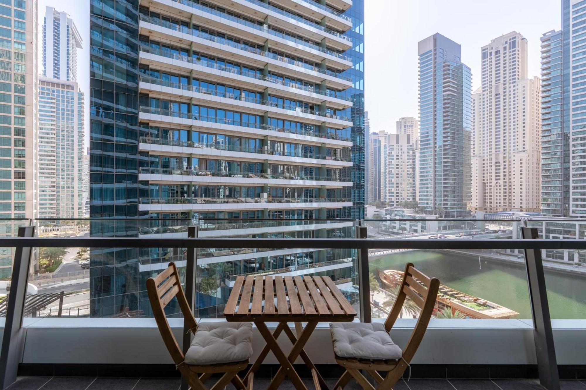 Silverene Towers - Of Choice Apartment