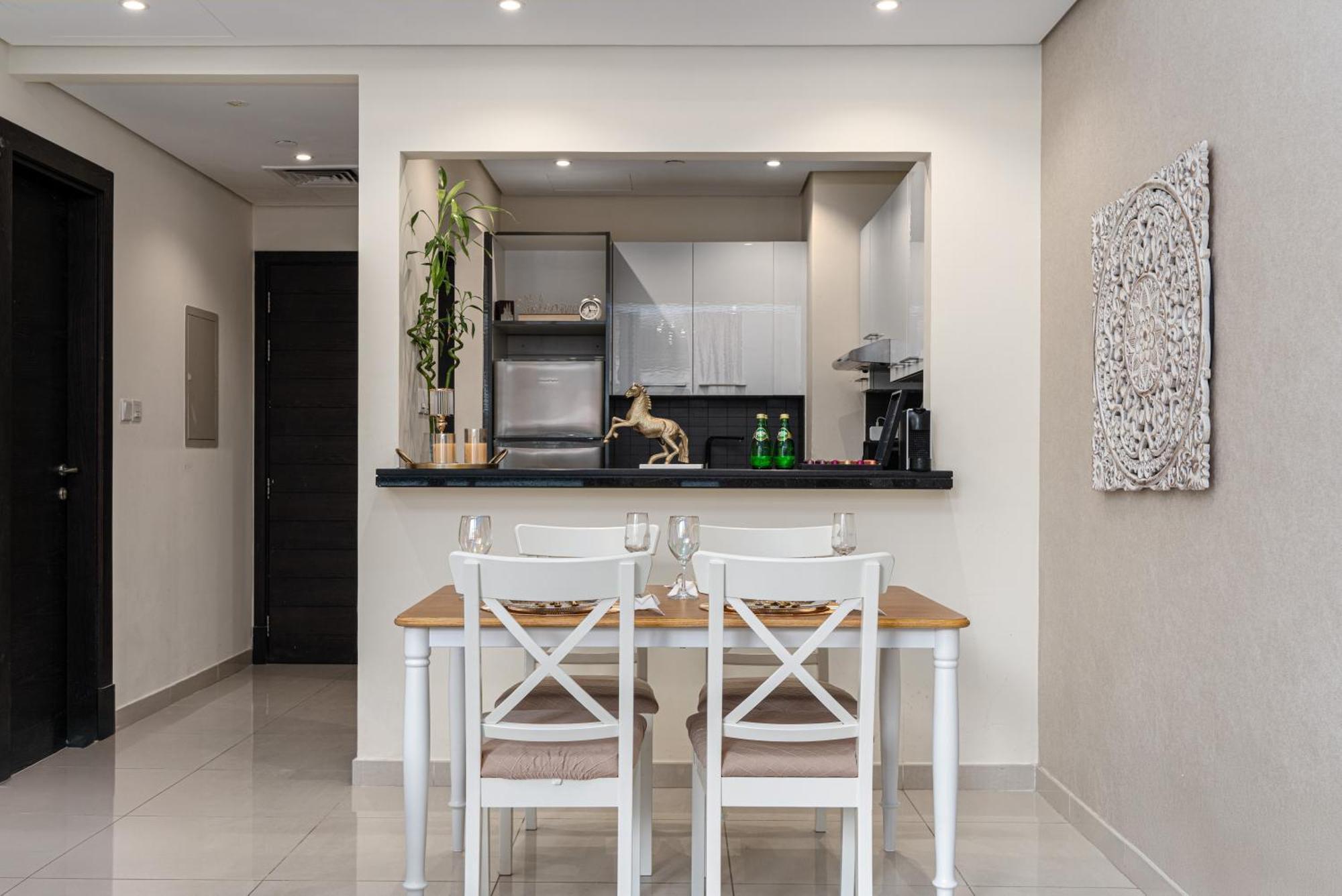 Silverene Towers - Of Choice Apartment Dubai