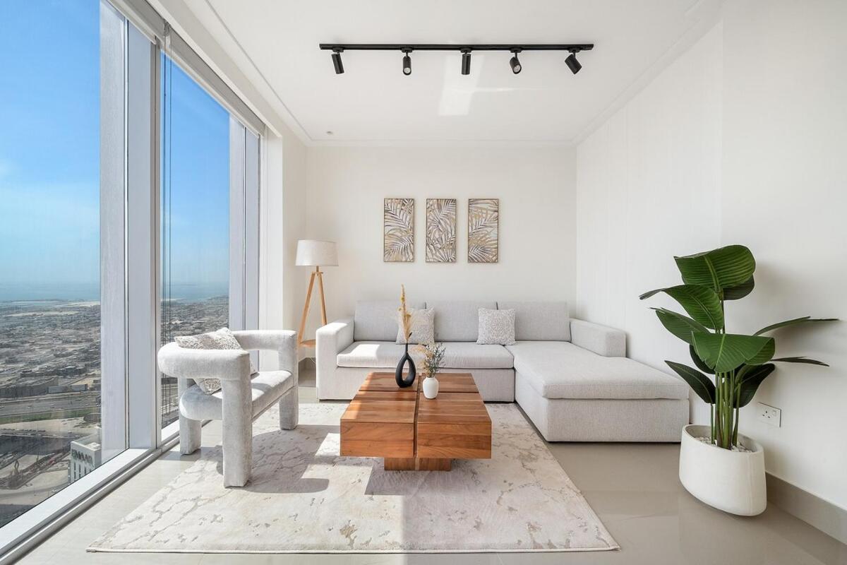First Class 1br Modern Luxury On High Floor * Dubai