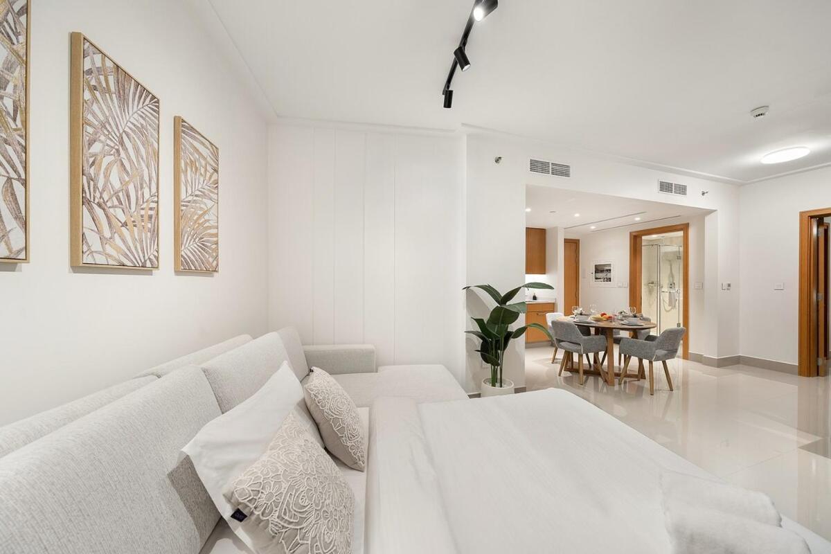 First Class 1br Modern Luxury On High Floor Apartment *