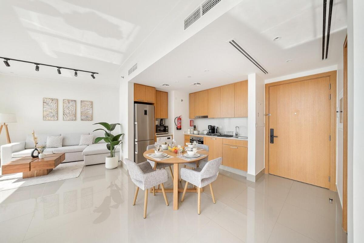 Apartment First Class 1br Modern Luxury On High Floor