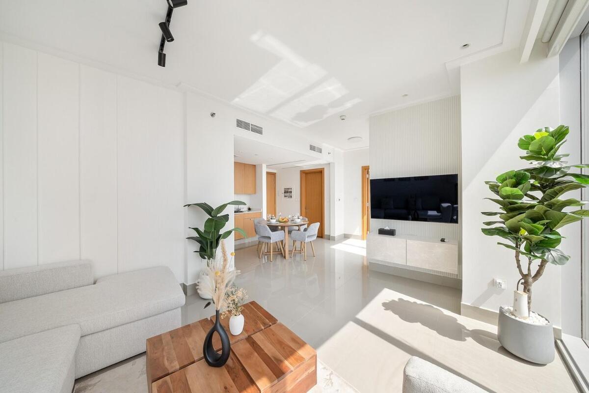 First Class 1br Modern Luxury On High Floor Dubai