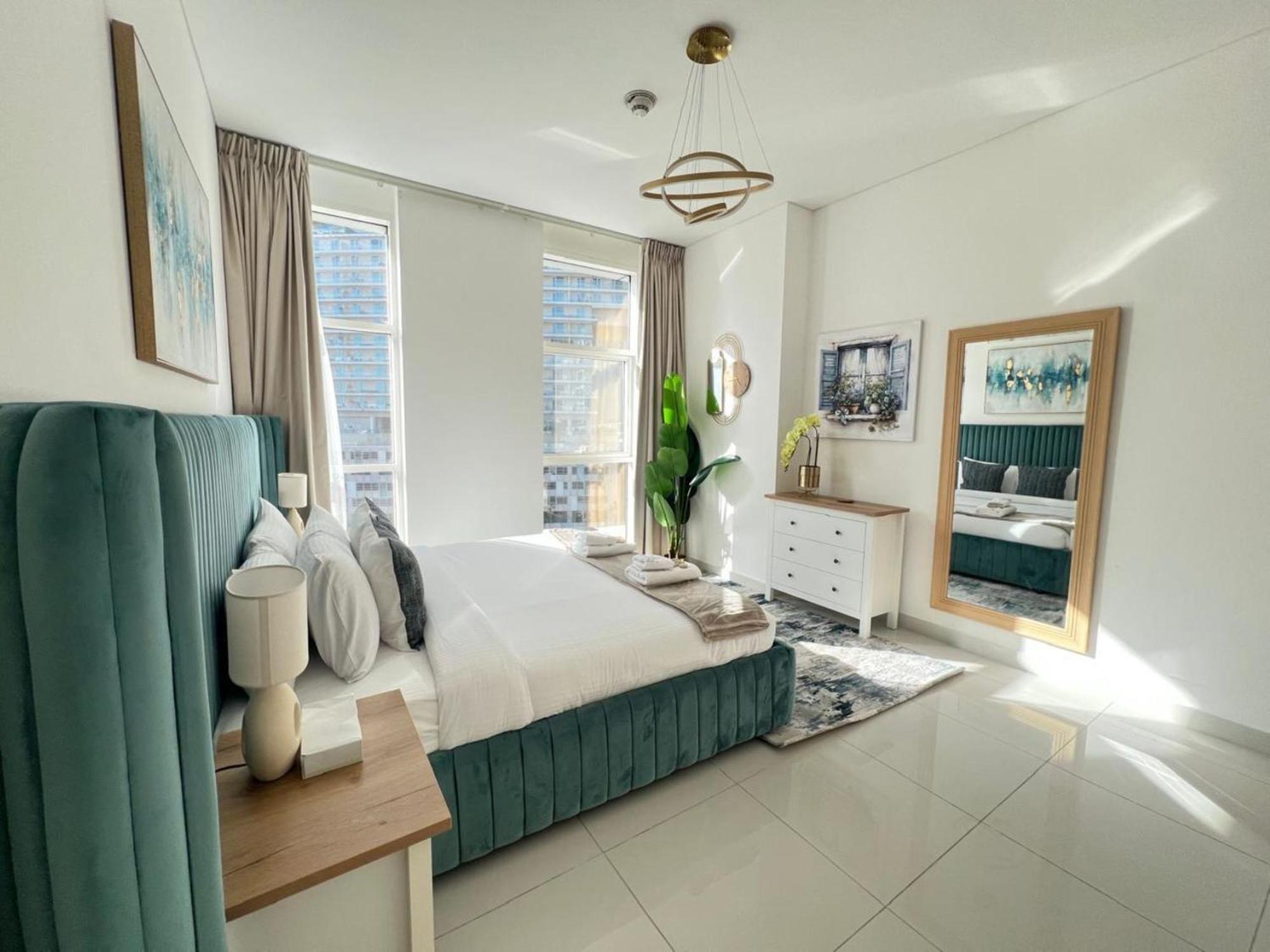Apartment Luxury Prestige 1br In Damac Central-02 *