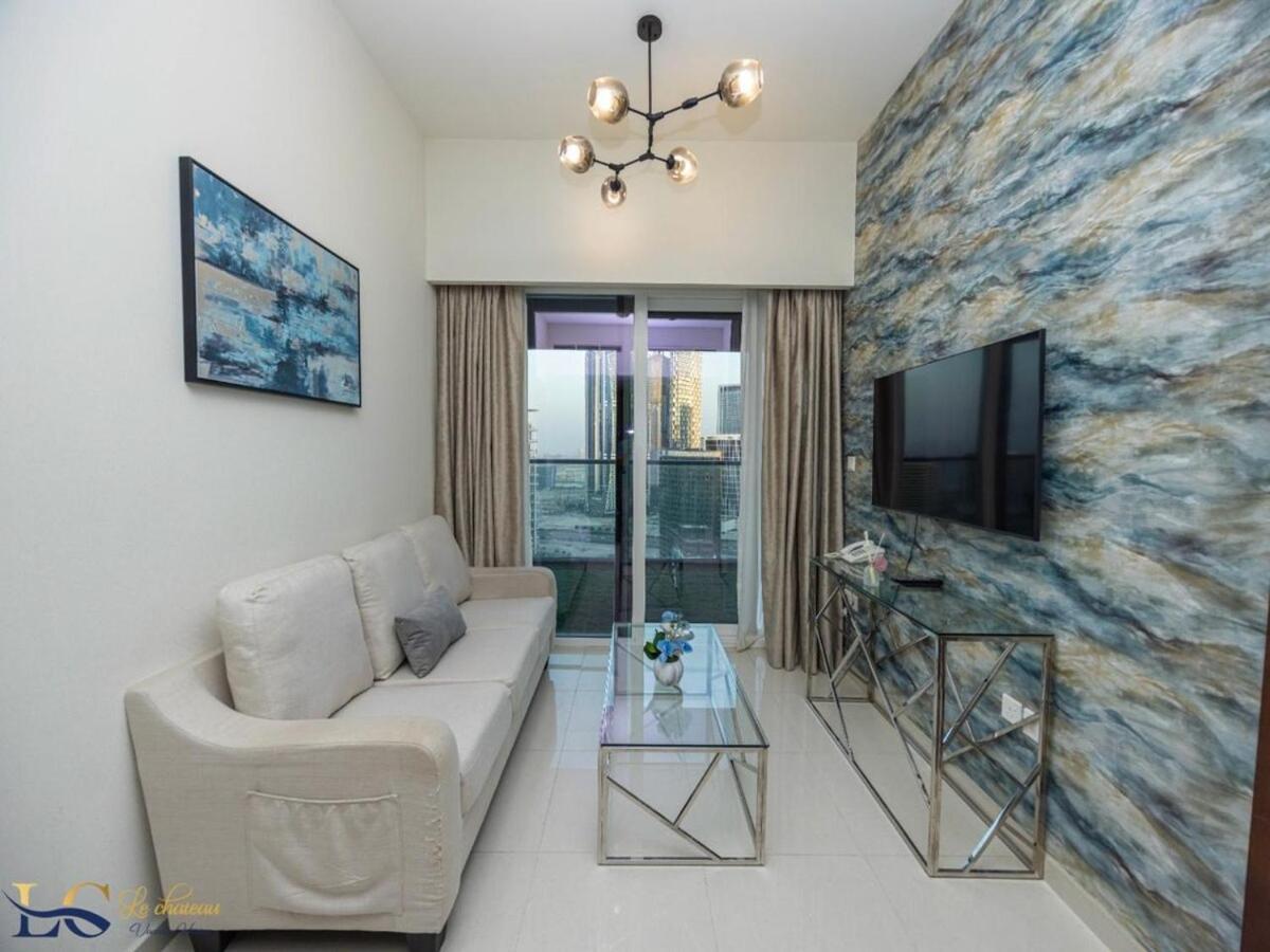 Coastal 2bed With Full Canal Views In Business Bay Apartment Dubai