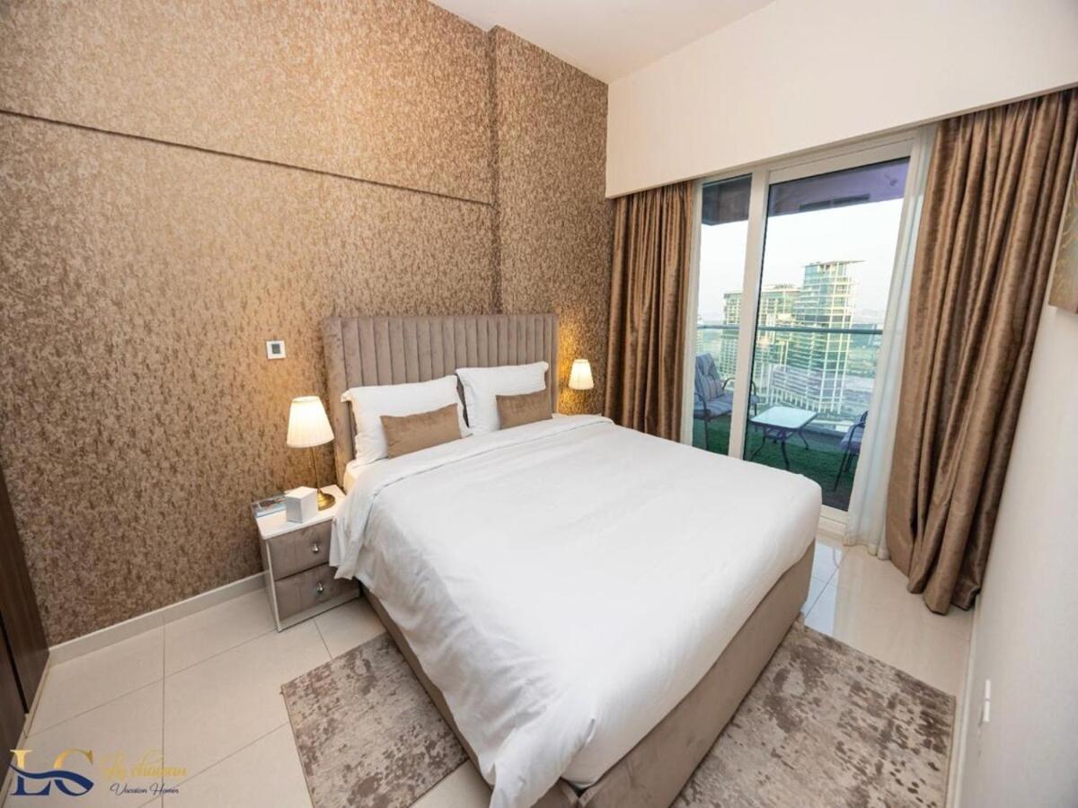 Coastal 2bed With Full Canal Views In Business Bay Apartment