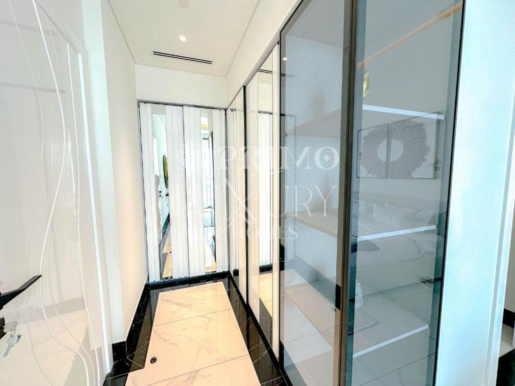 Apartment Luxurious Furnished 1-Bed Apartment In Marasi Drive Dubai