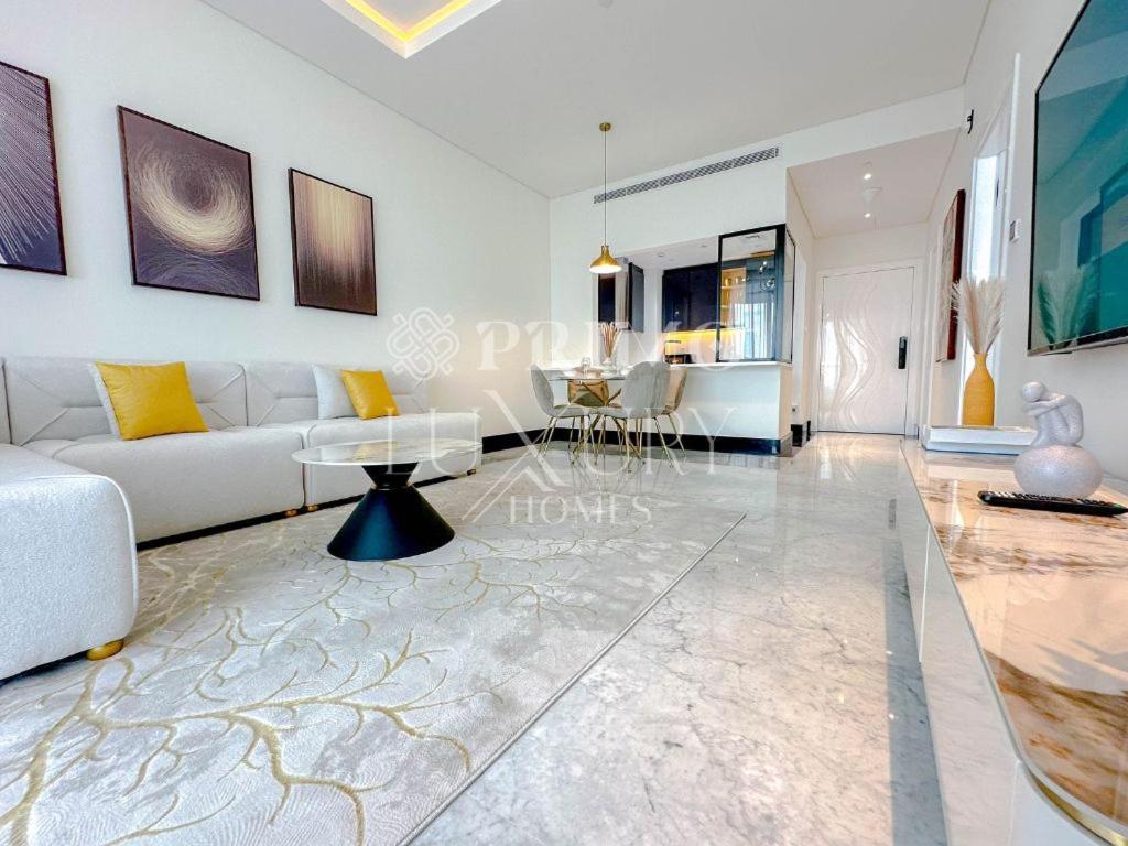 Luxurious Furnished 1-Bed Apartment In Marasi Drive Apartment *