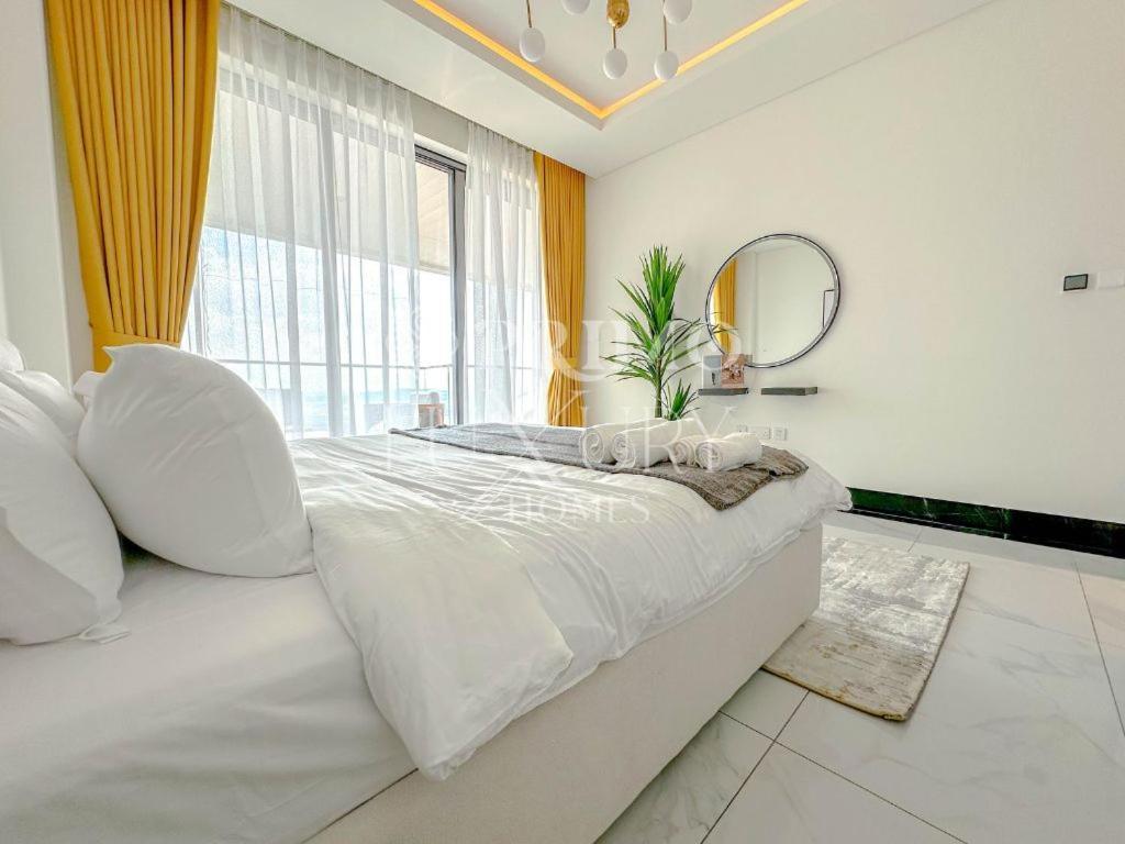 Apartment Luxurious Furnished 1-Bed Apartment In Marasi Drive Dubai