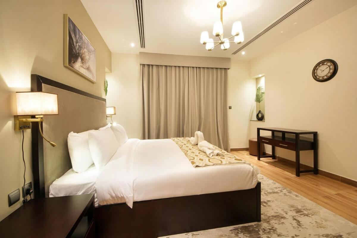 Luxury 2br In Downtown Near Burj Khalifa