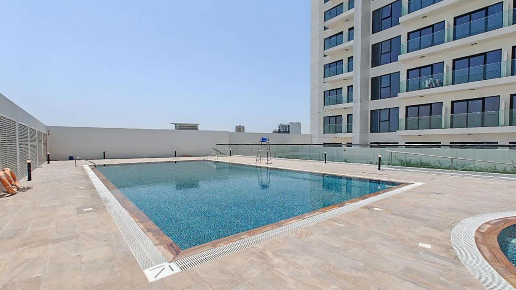 In Alexis Tower's Stunning And Sleeps 2 Dubai