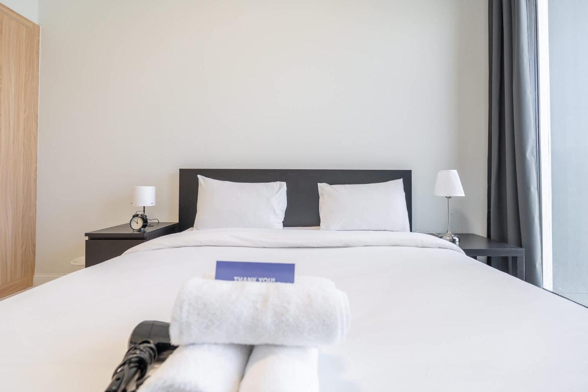 In Alexis Tower's Stunning And Sleeps 2 Apartment