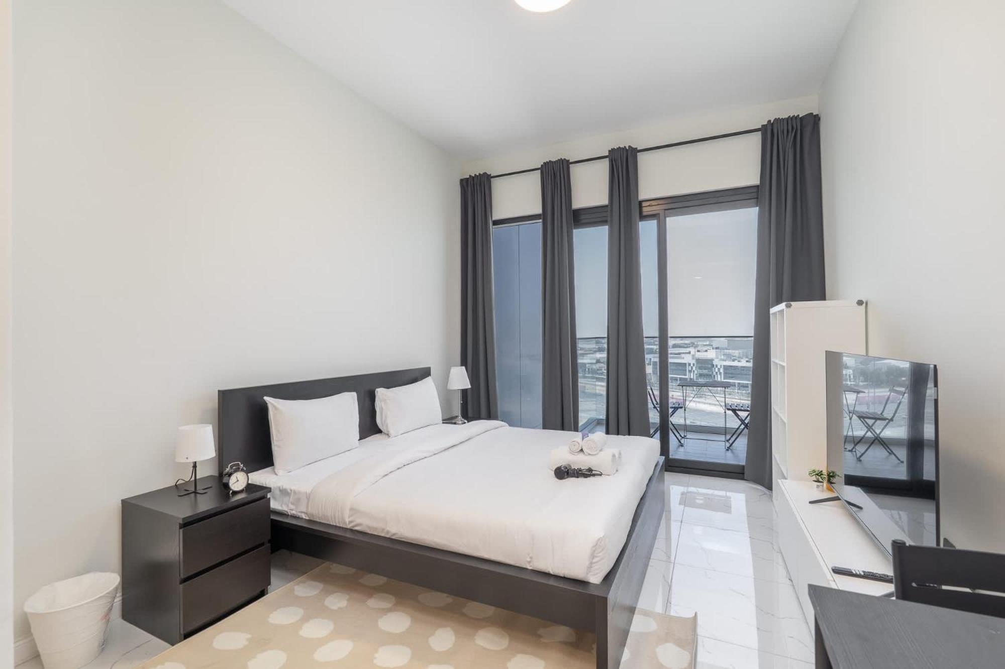 In Alexis Tower's Stunning And Sleeps 2 Apartment