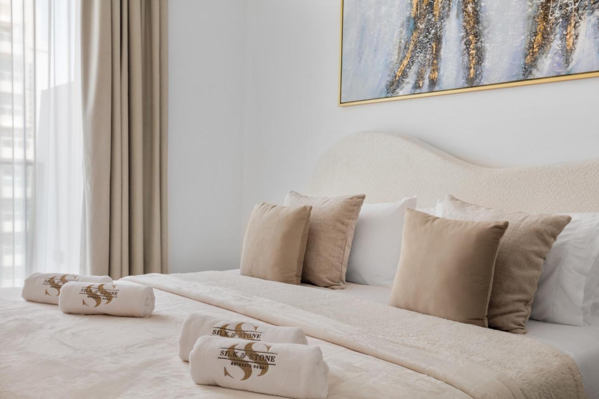Modern 1br - Jvc - Wifi - Pool - Gym * Dubai