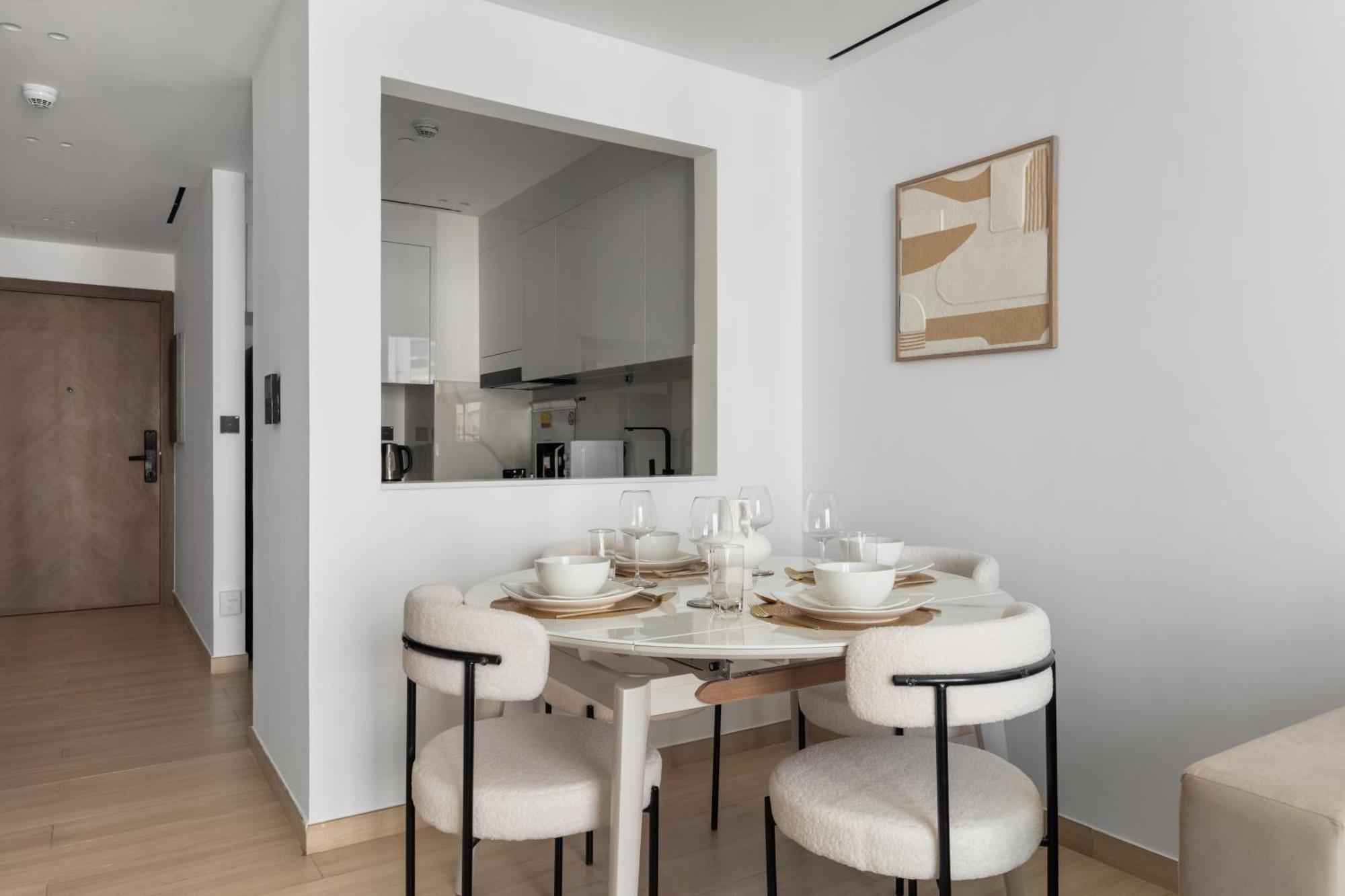 Modern 1br - Jvc - Wifi - Pool - Gym Apartment