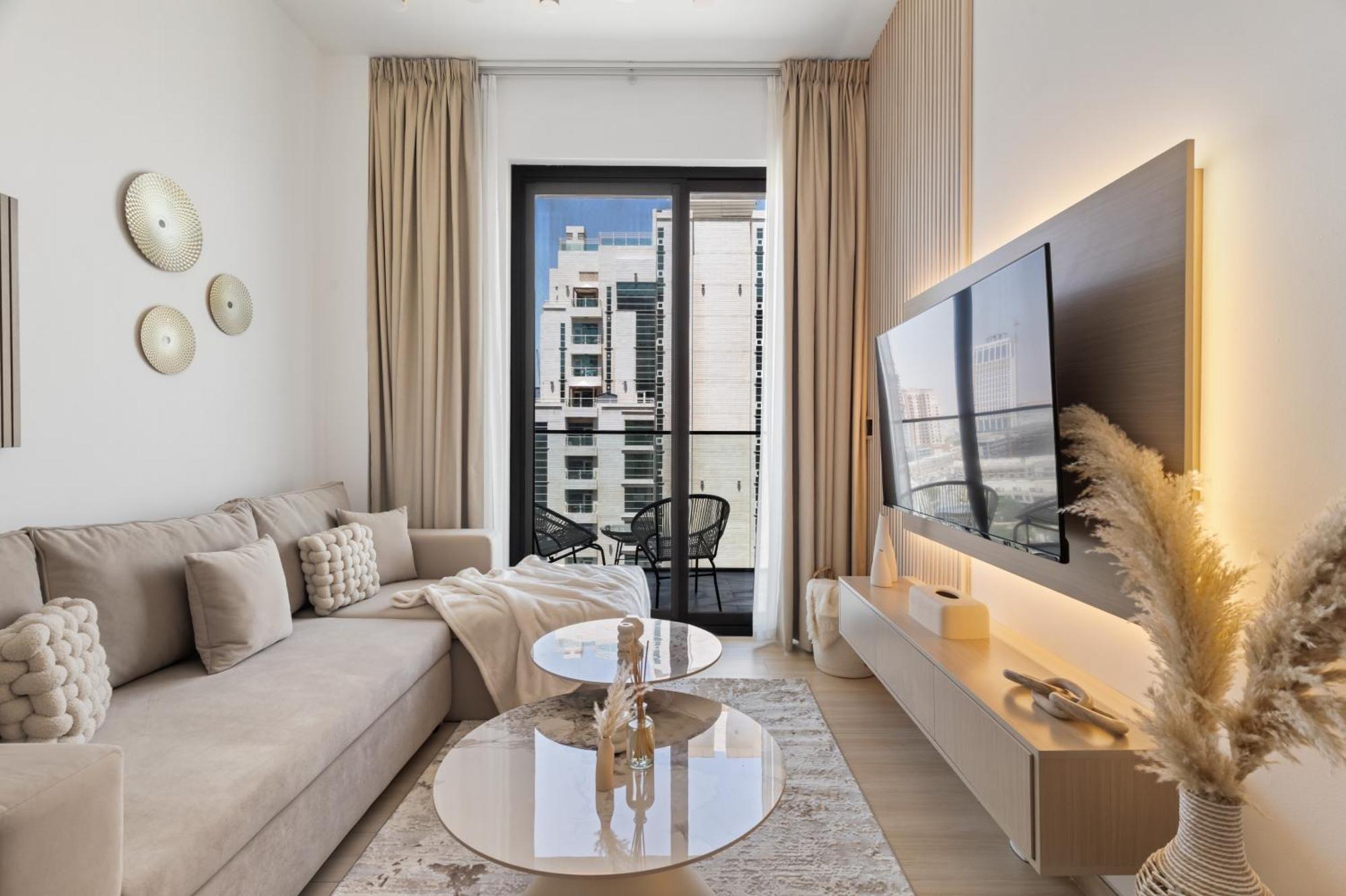 Modern 1br - Jvc - Wifi - Pool - Gym *