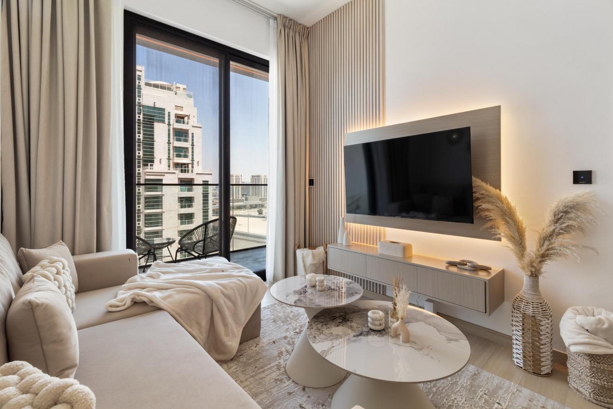 Apartment Modern 1br - Jvc - Wifi - Pool - Gym