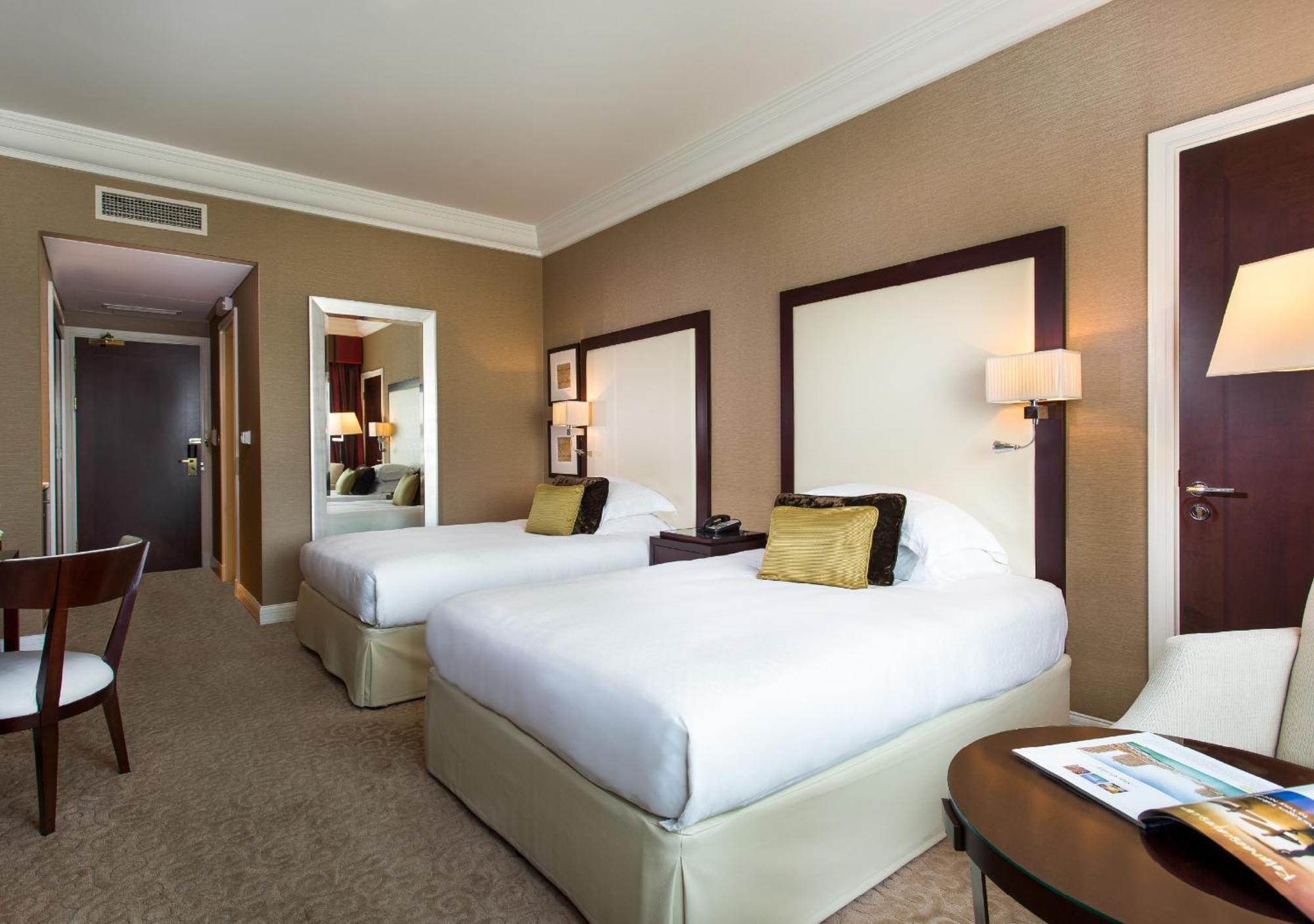 Mövenpick Grand Al Bustan Dubai