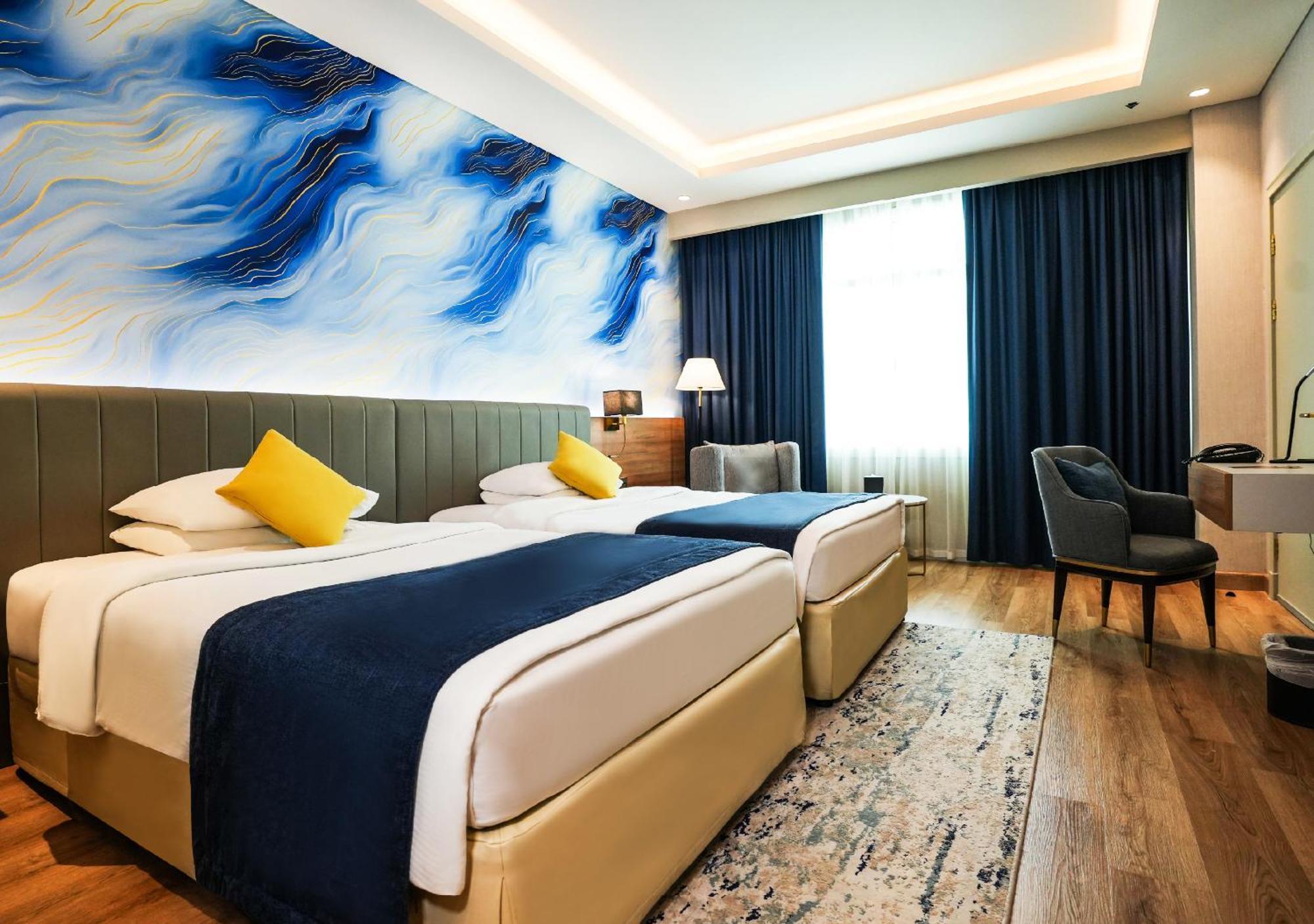 Mövenpick Grand Al Bustan