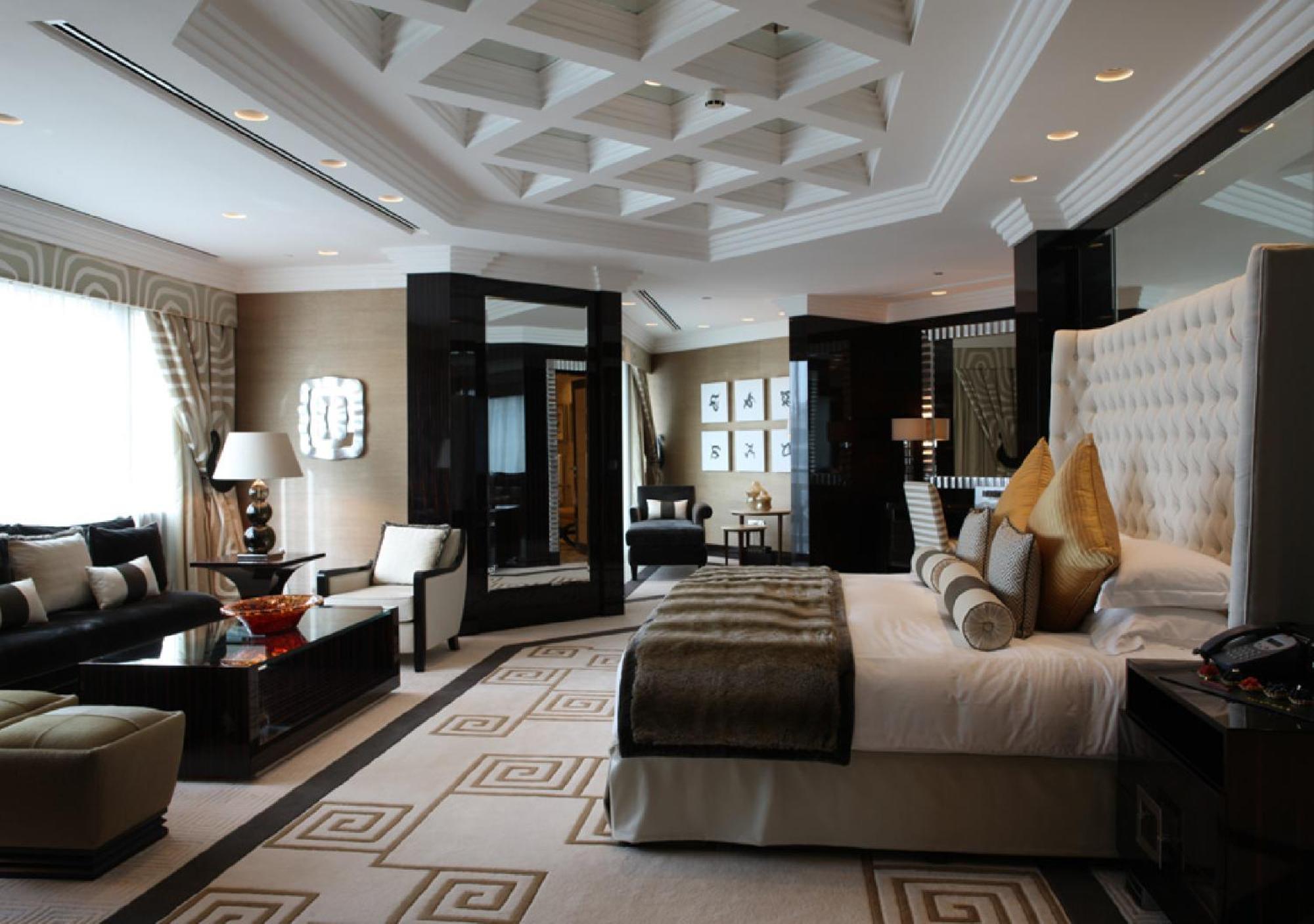 Mövenpick Grand Al Bustan Hotel