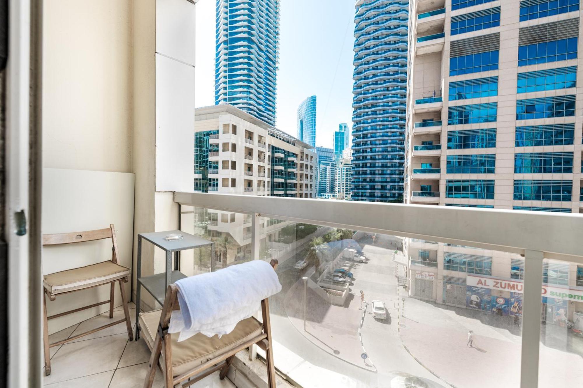 A-living Cozy In Marina Pearl With Balcony