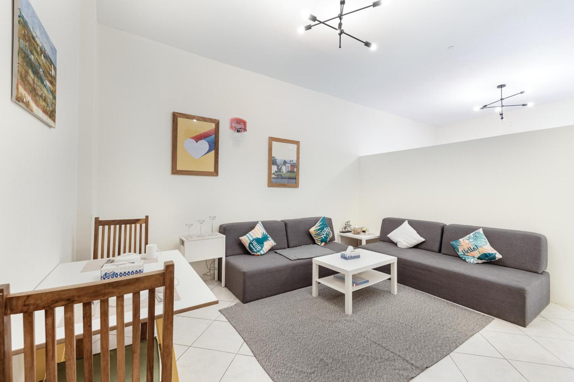 Apartment A-living Cozy In Marina Pearl With Balcony *